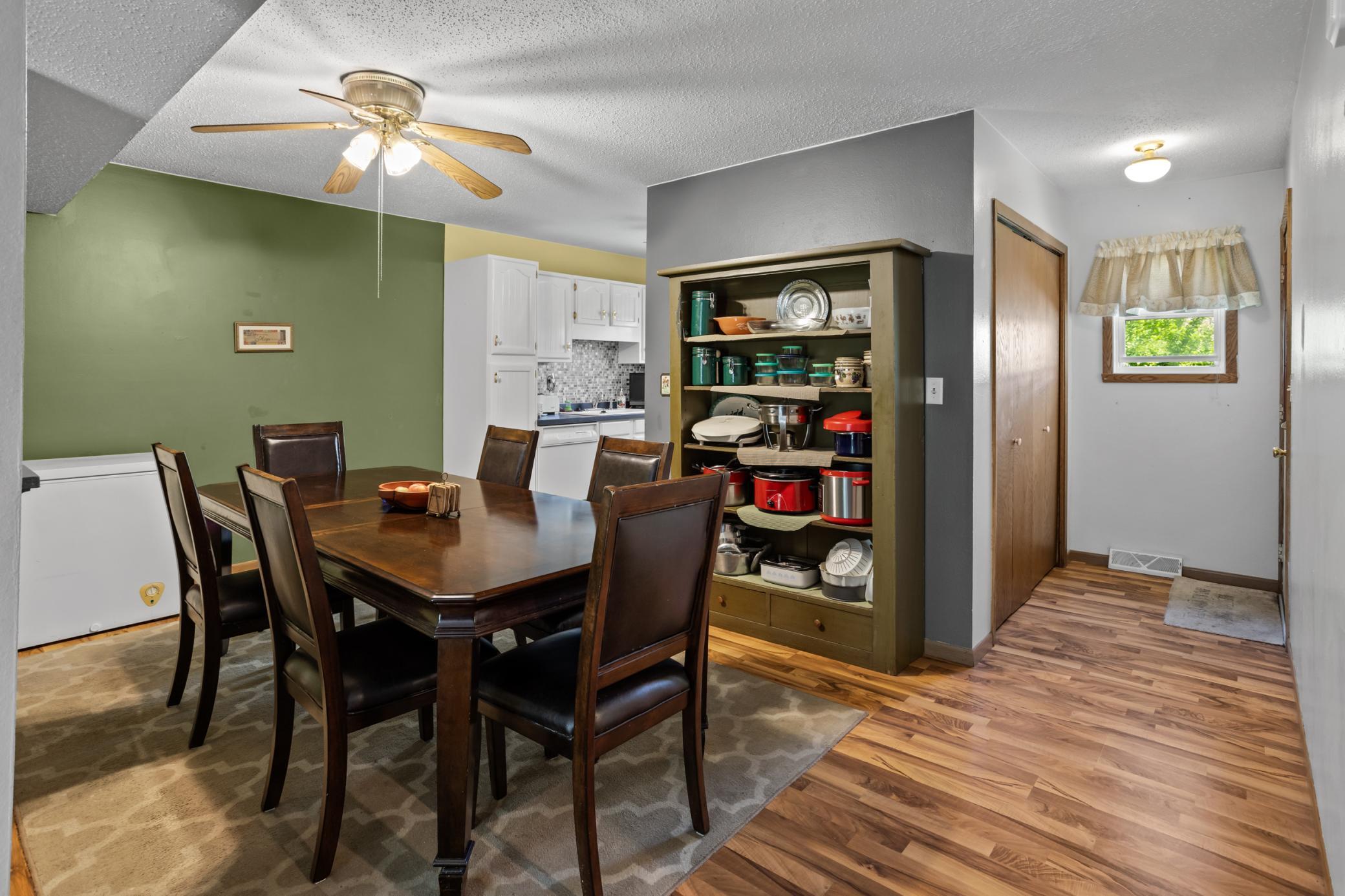 3019 18th Street S, Moorhead MN 56560 - Photo 4 of 32