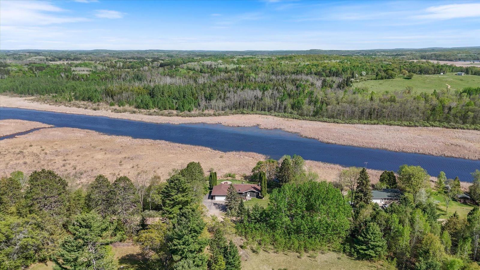 1975 single family home for sale at 42315 County Road 117 in Cohasset, MN — 3 bed, 2 bath (photo 8 of 48)