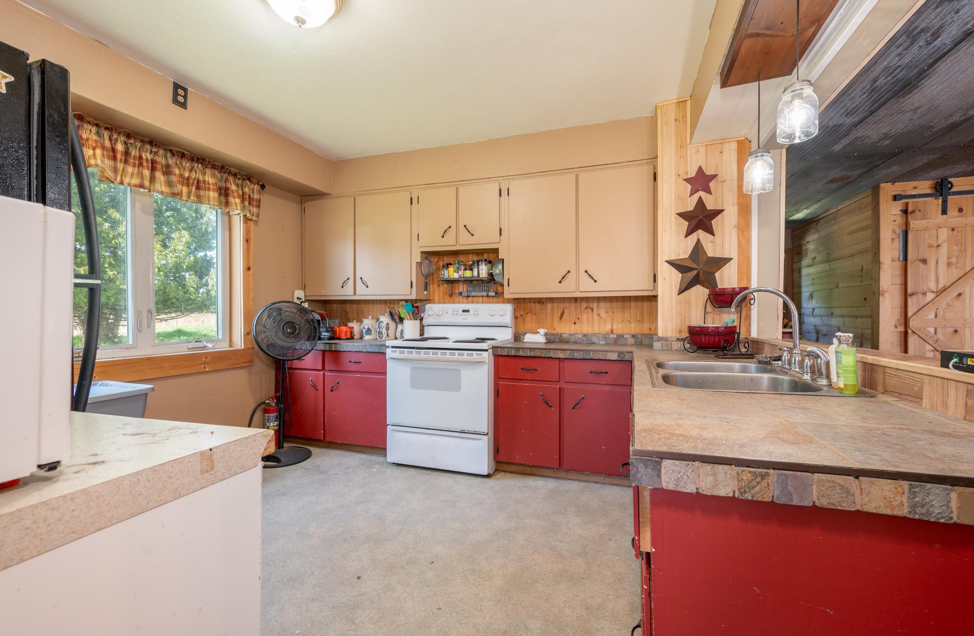 1940 single family home for sale at 15833 Sago 4 in Warba, MN — 3 bed, 1 bath (photo 15 of 39)