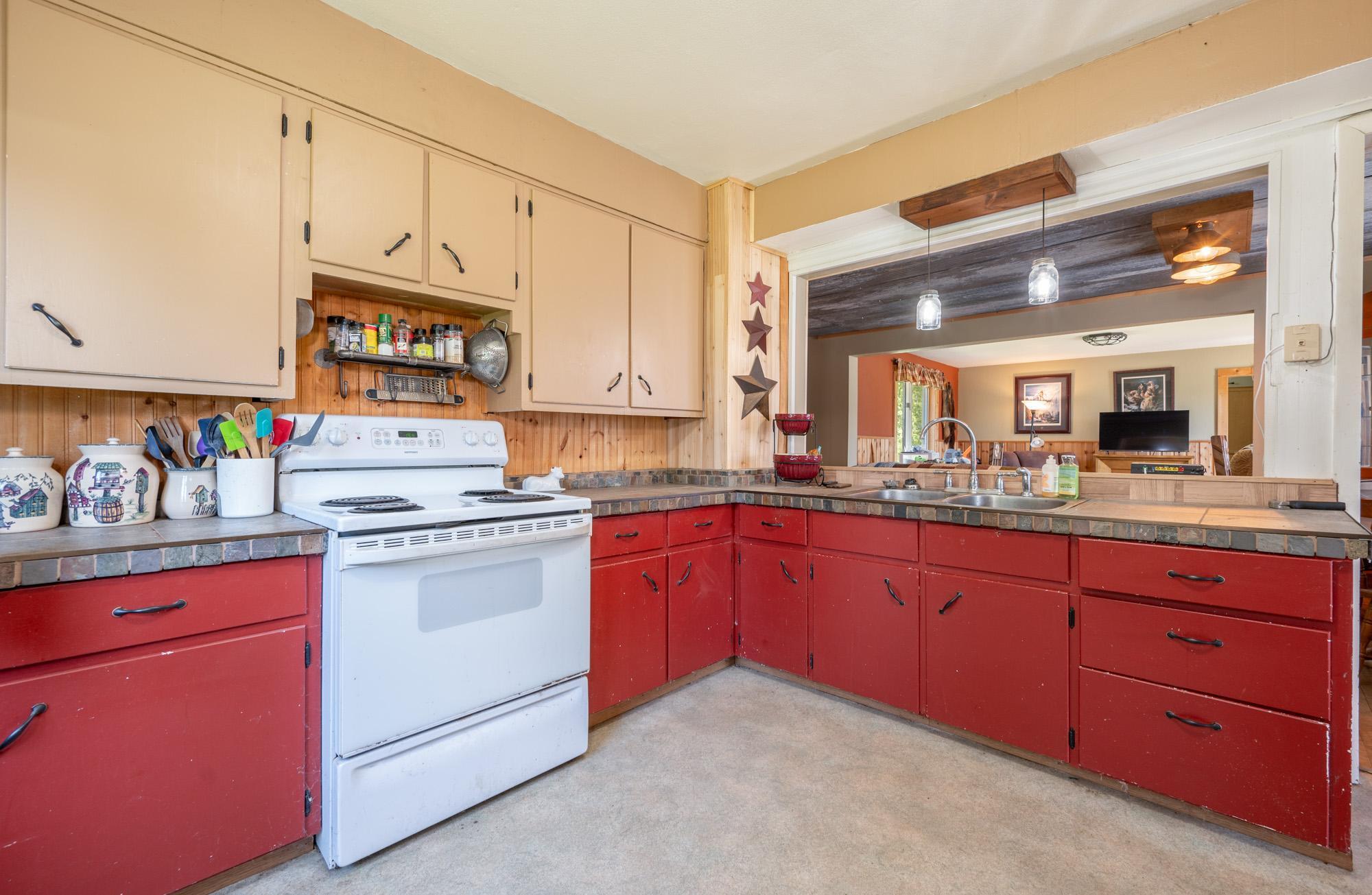 1940 single family home for sale at 15833 Sago 4 in Warba, MN — 3 bed, 1 bath (photo 16 of 39)