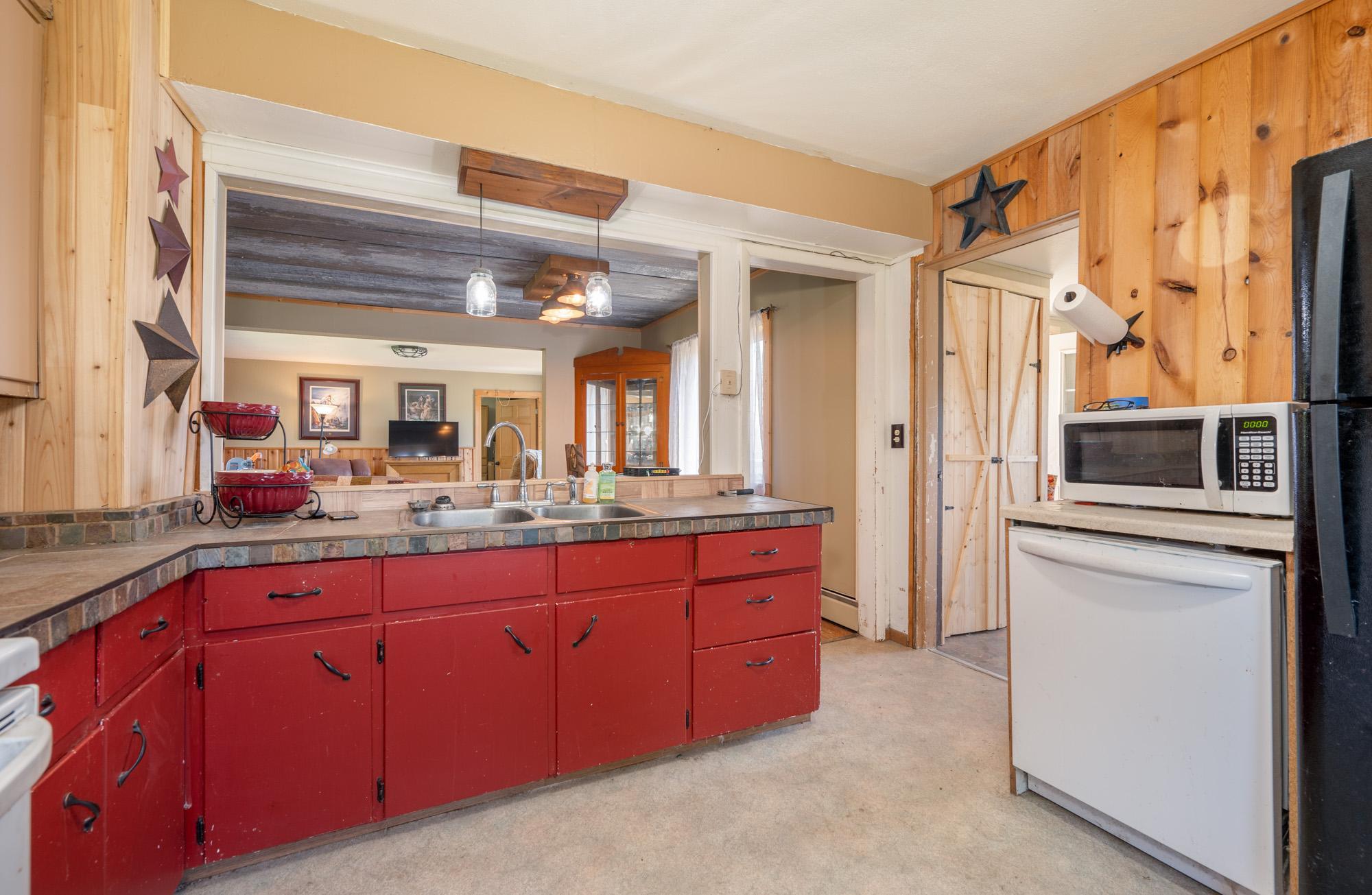 1940 single family home for sale at 15833 Sago 4 in Warba, MN — 3 bed, 1 bath (photo 17 of 39)