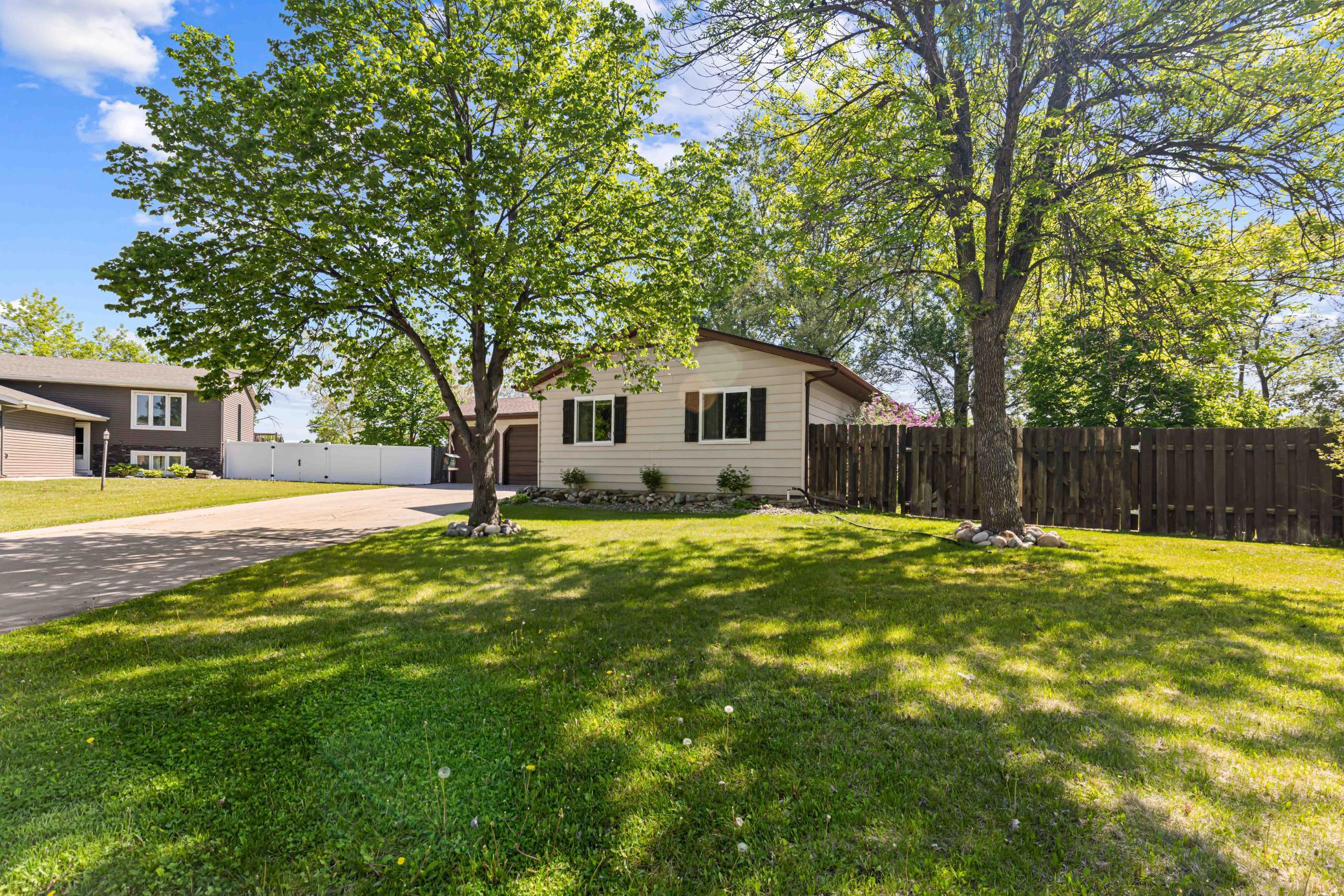 2954 Heatherwood Circle S, Moorhead MN 56560 - Photo 3 of 46