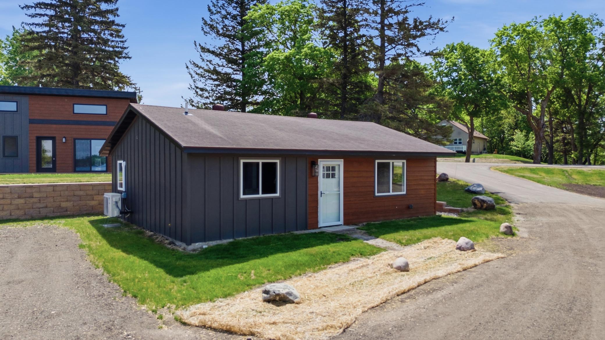 1994 single family home for sale at 51021 Fish Lake Road, Unit 7 in Detroit Lakes, MN — 2 bed, 1 bath