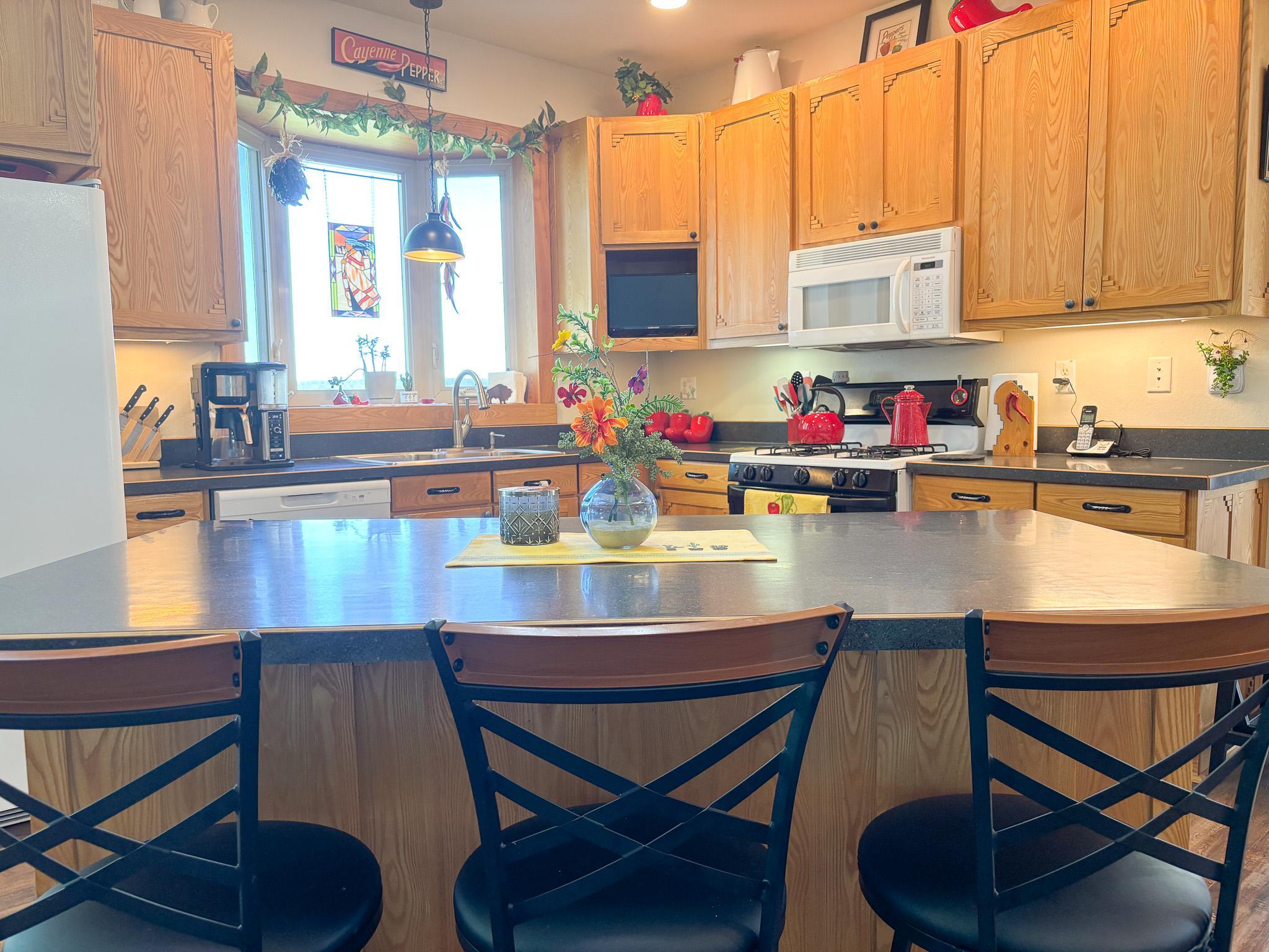1980 single family home for sale at 21447 Sunny Drive in Fergus Falls, MN — 3 bed, 2 bath (photo 14 of 75)