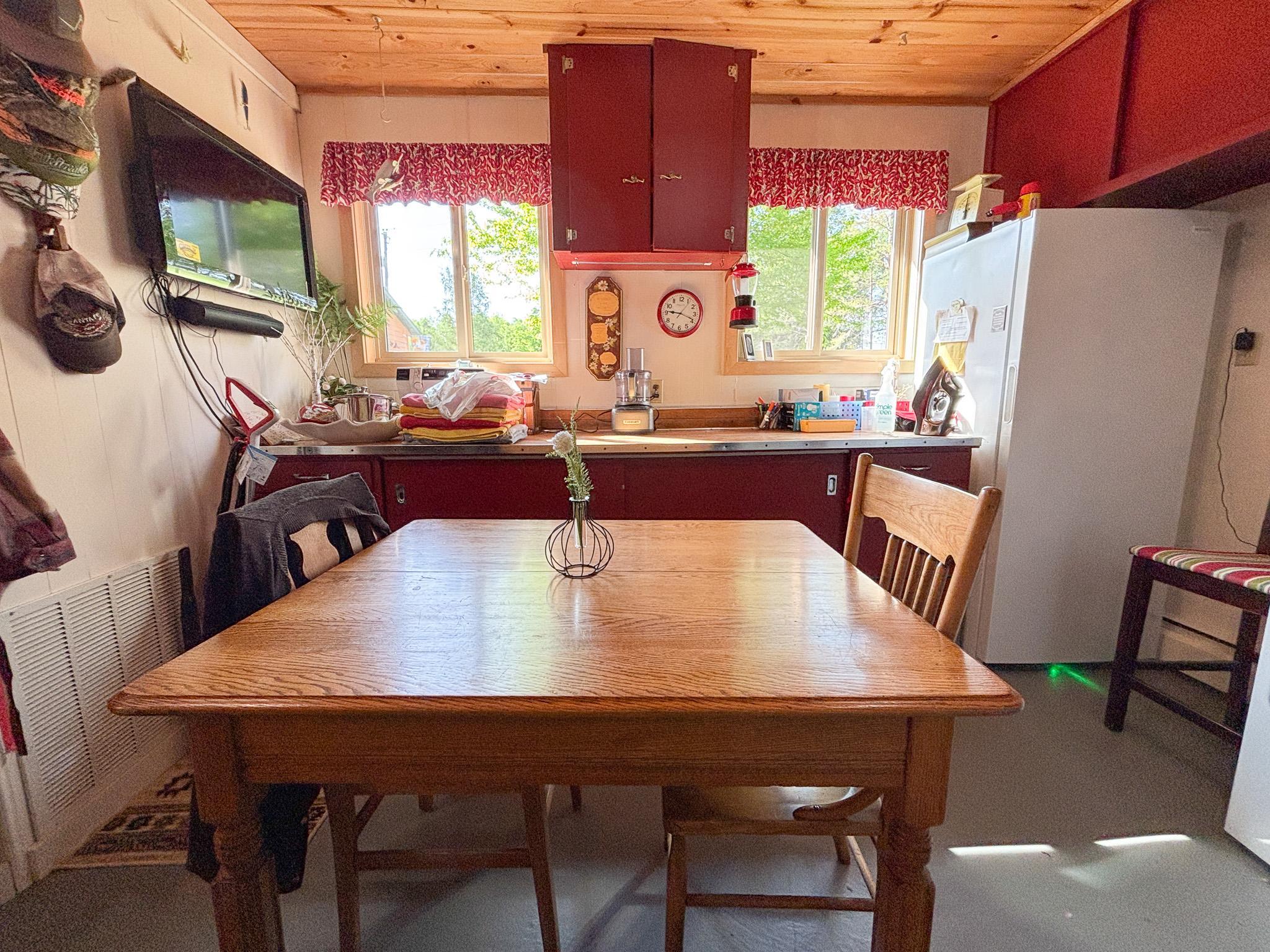 1980 single family home for sale at 21447 Sunny Drive in Fergus Falls, MN — 3 bed, 2 bath (photo 20 of 75)