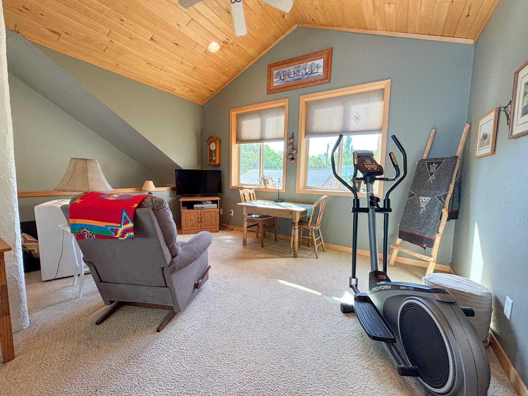 1980 single family home for sale at 21447 Sunny Drive in Fergus Falls, MN — 3 bed, 2 bath (photo 29 of 75)