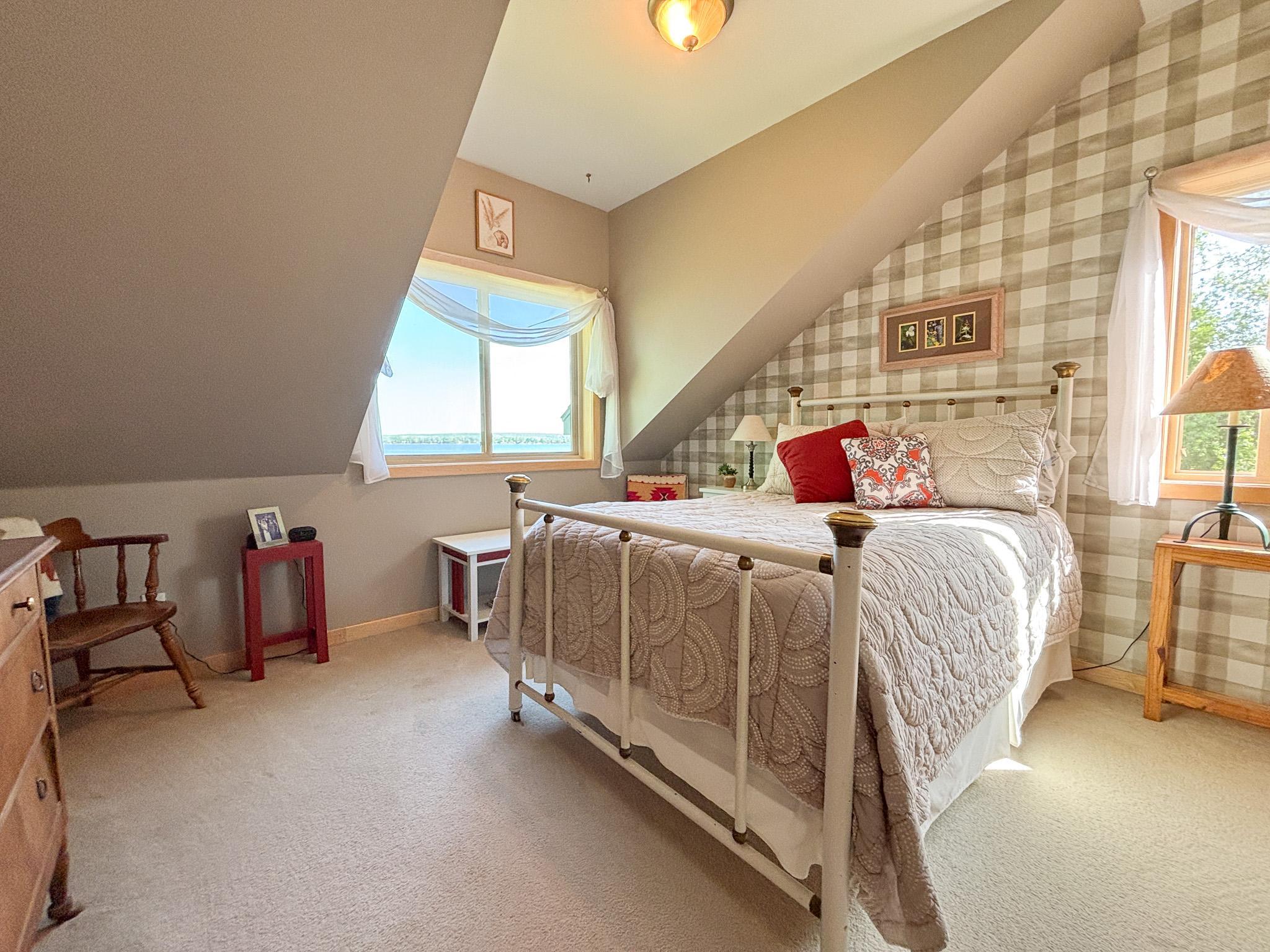 1980 single family home for sale at 21447 Sunny Drive in Fergus Falls, MN — 3 bed, 2 bath (photo 34 of 75)