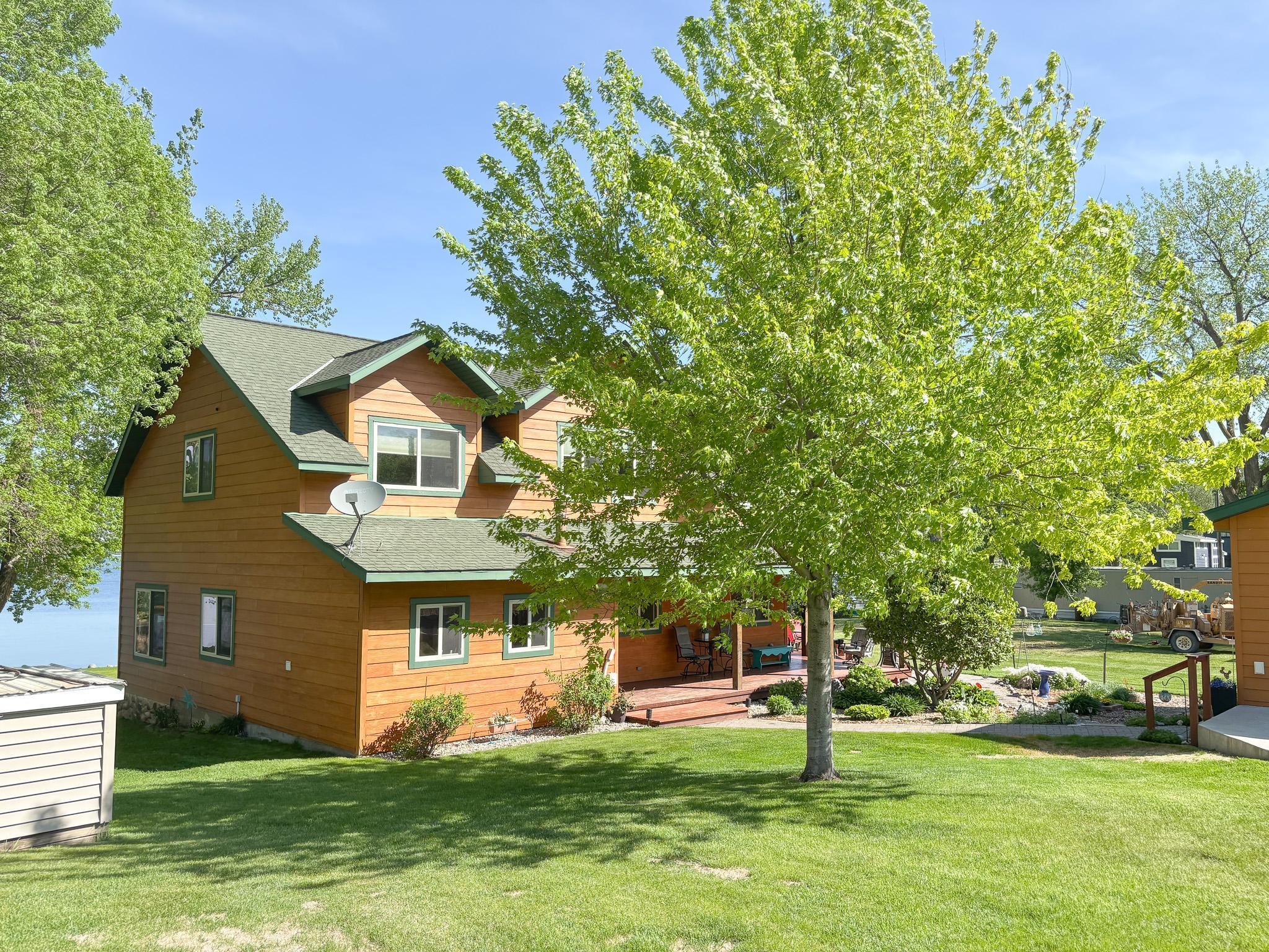 1980 single family home for sale at 21447 Sunny Drive in Fergus Falls, MN — 3 bed, 2 bath (photo 51 of 75)