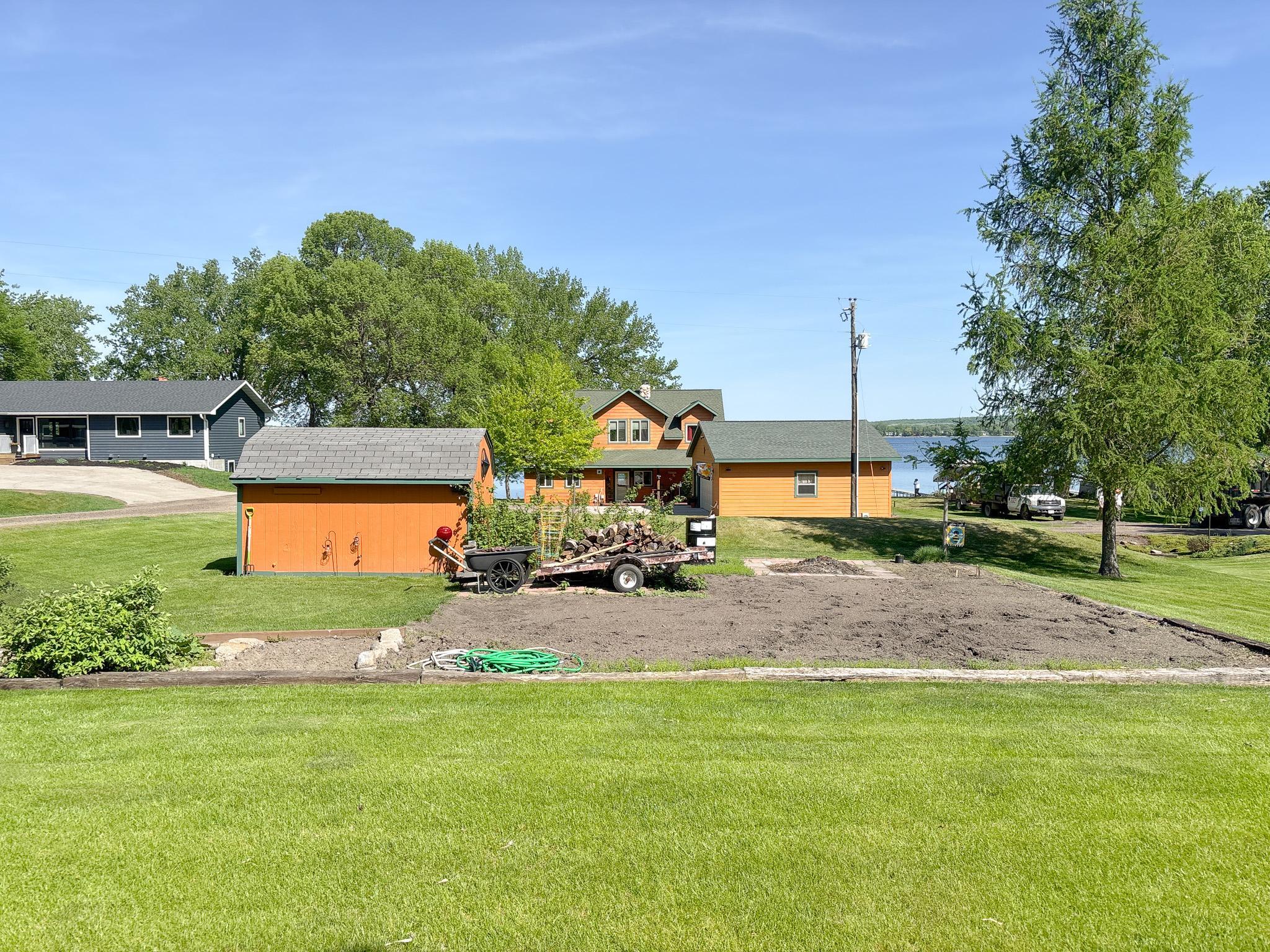 1980 single family home for sale at 21447 Sunny Drive in Fergus Falls, MN — 3 bed, 2 bath (photo 52 of 75)