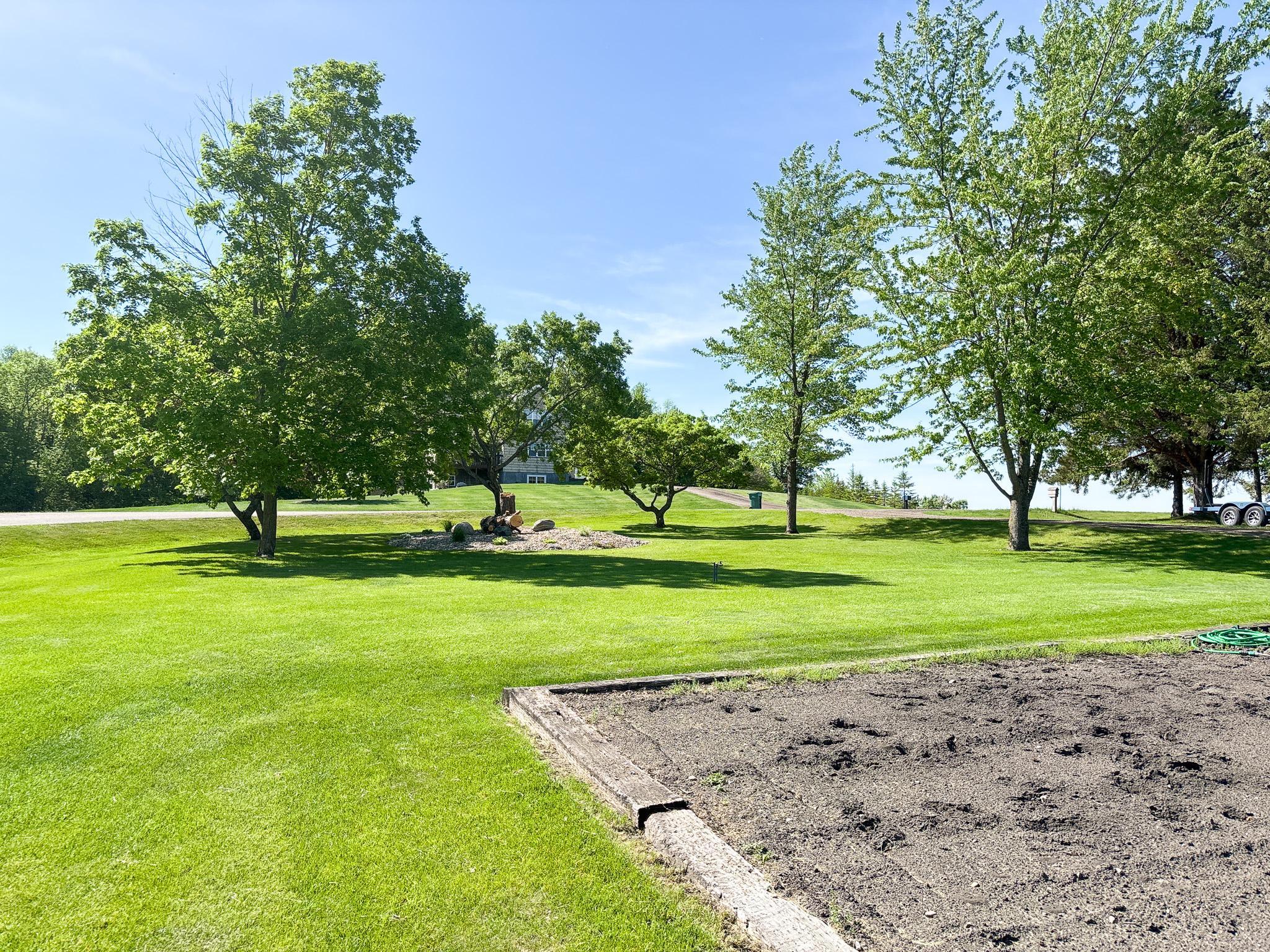 1980 single family home for sale at 21447 Sunny Drive in Fergus Falls, MN — 3 bed, 2 bath (photo 53 of 75)