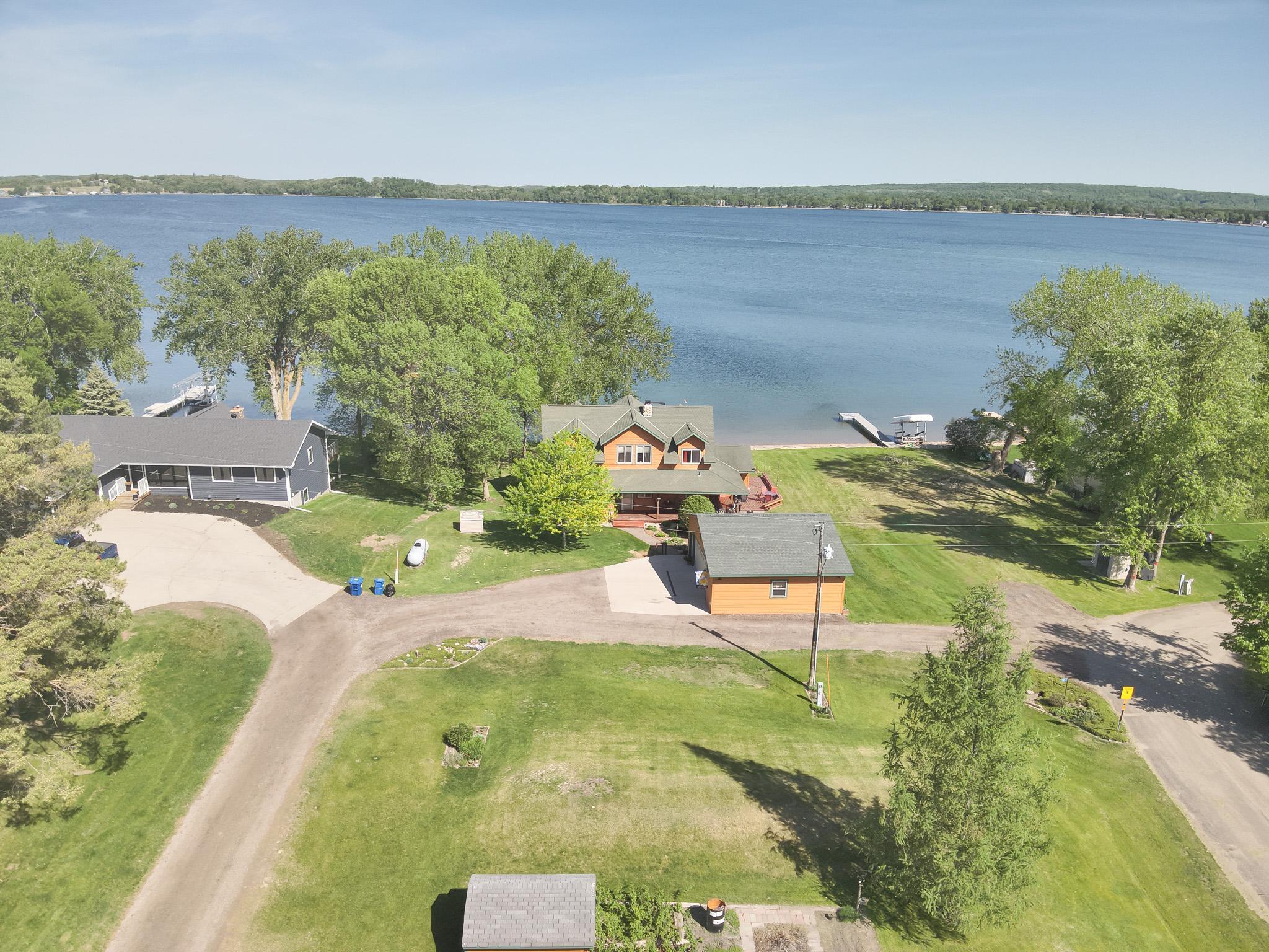 1980 single family home for sale at 21447 Sunny Drive in Fergus Falls, MN — 3 bed, 2 bath (photo 67 of 75)