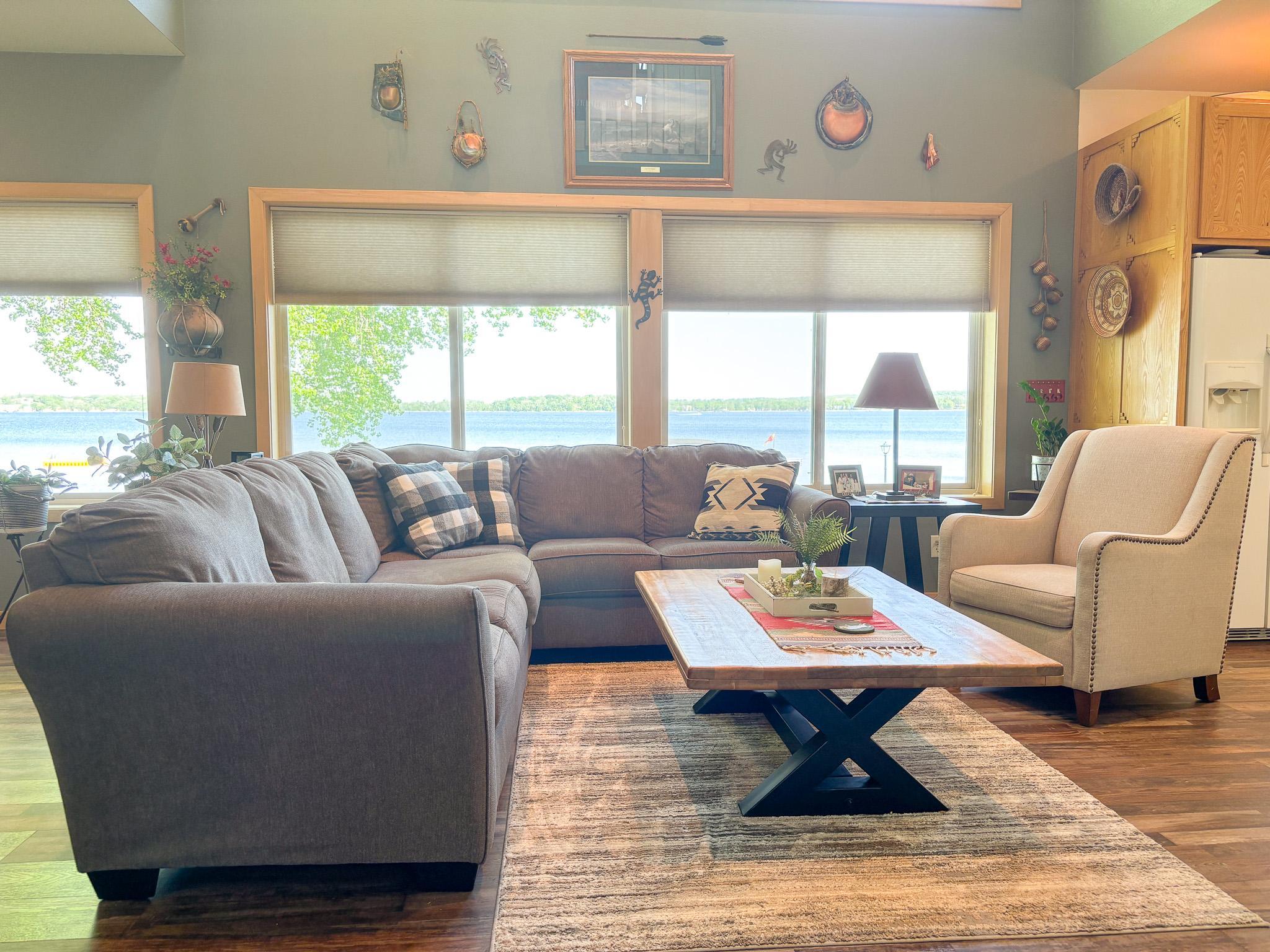 1980 single family home for sale at 21447 Sunny Drive in Fergus Falls, MN — 3 bed, 2 bath (photo 8 of 75)