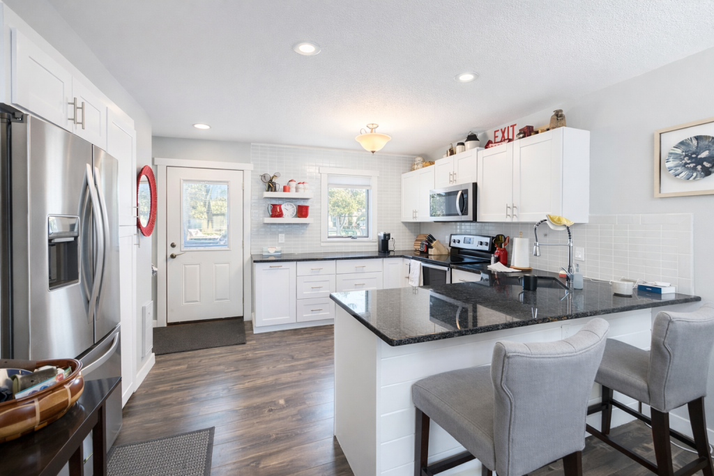 1976 townhouse for sale at 362 Quadna Mountain Road in Hill City, MN — 2 bed, 3 bath (photo 7 of 34)