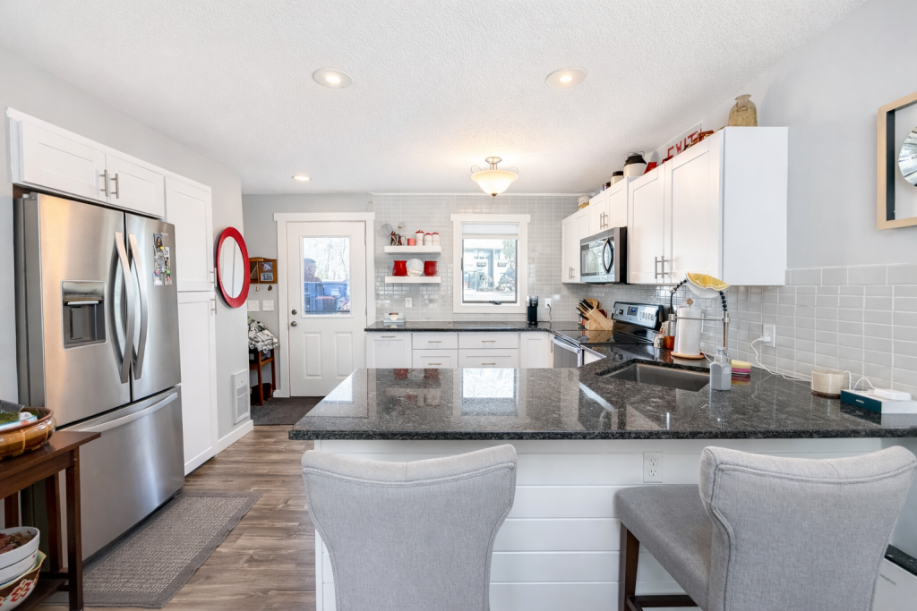 1976 townhouse for sale at 362 Quadna Mountain Road in Hill City, MN — 2 bed, 3 bath (photo 8 of 34)