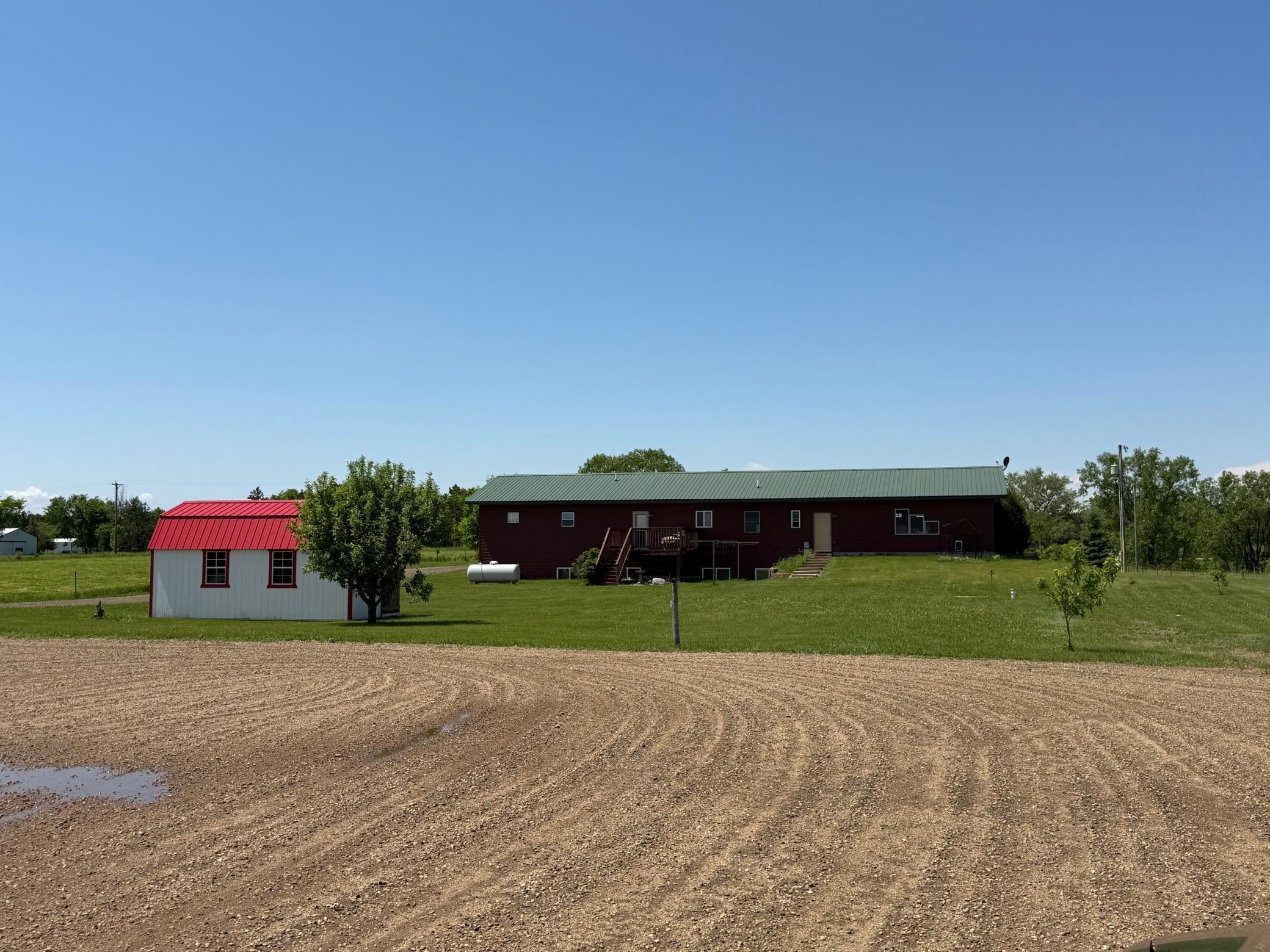 2008 single family home for sale at 17504 231st Avenue in Long Prairie, MN — 3 bed, 4 bath (photo 5 of 28)
