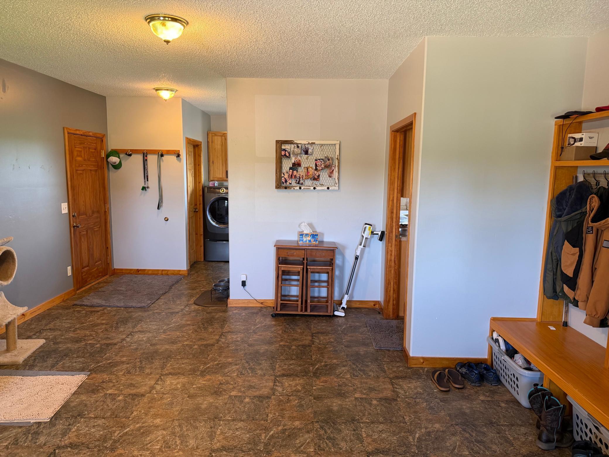 2008 single family home for sale at 17504 231st Avenue in Long Prairie, MN — 3 bed, 4 bath (photo 6 of 28)