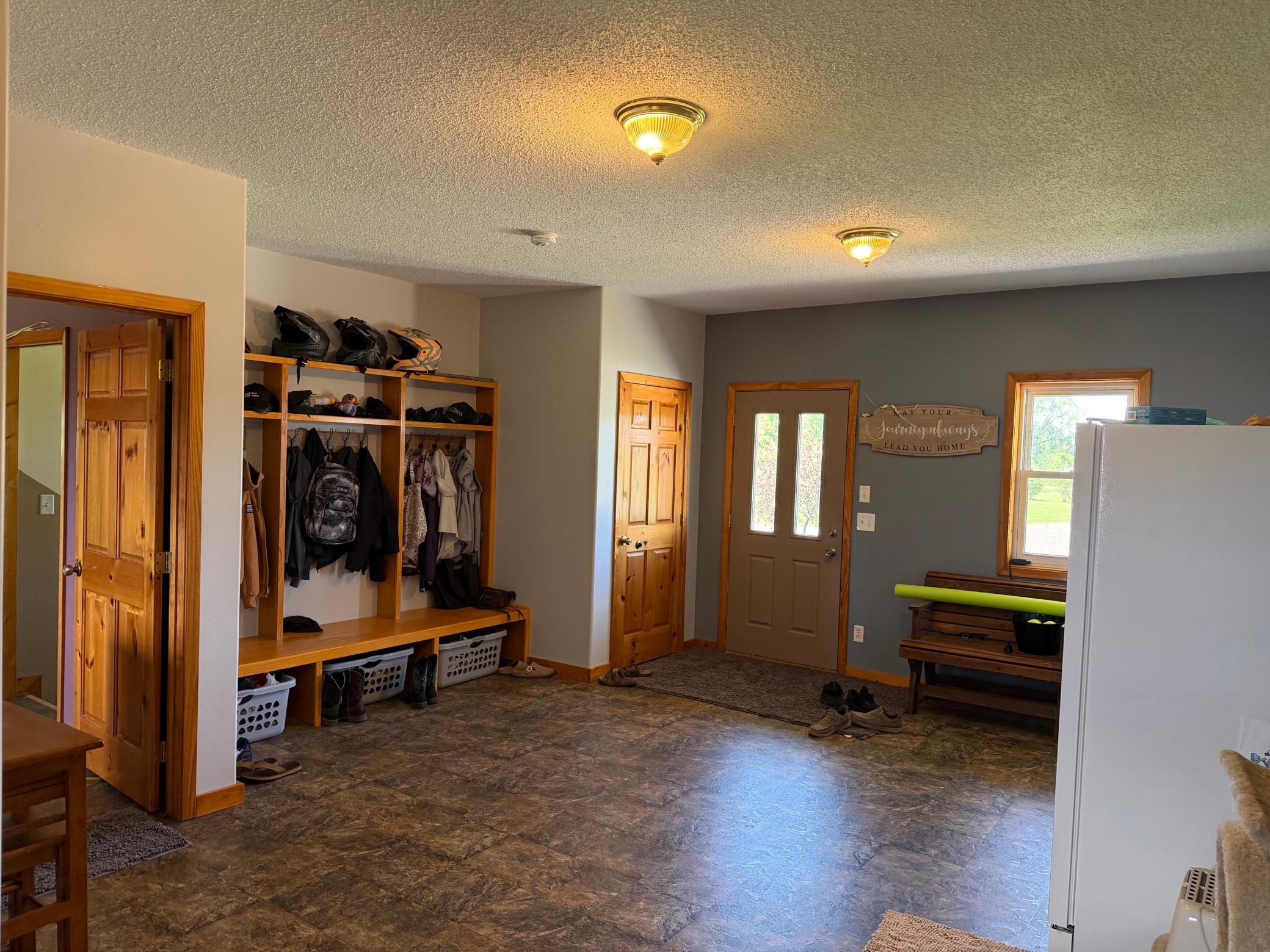 2008 single family home for sale at 17504 231st Avenue in Long Prairie, MN — 3 bed, 4 bath (photo 8 of 28)