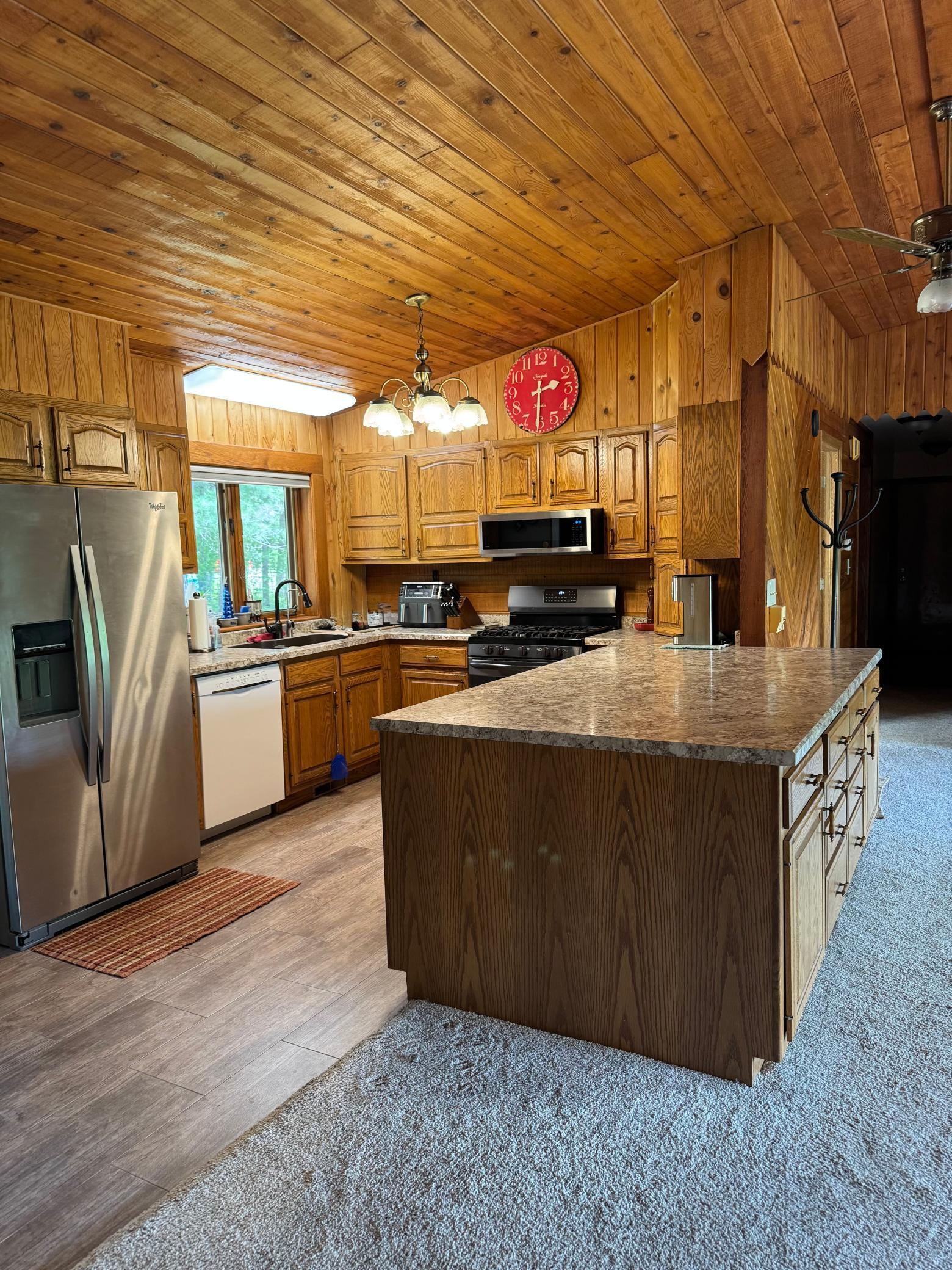 1469 Woodland Loop NW, Baudette MN 56623 - Photo 22 of 32