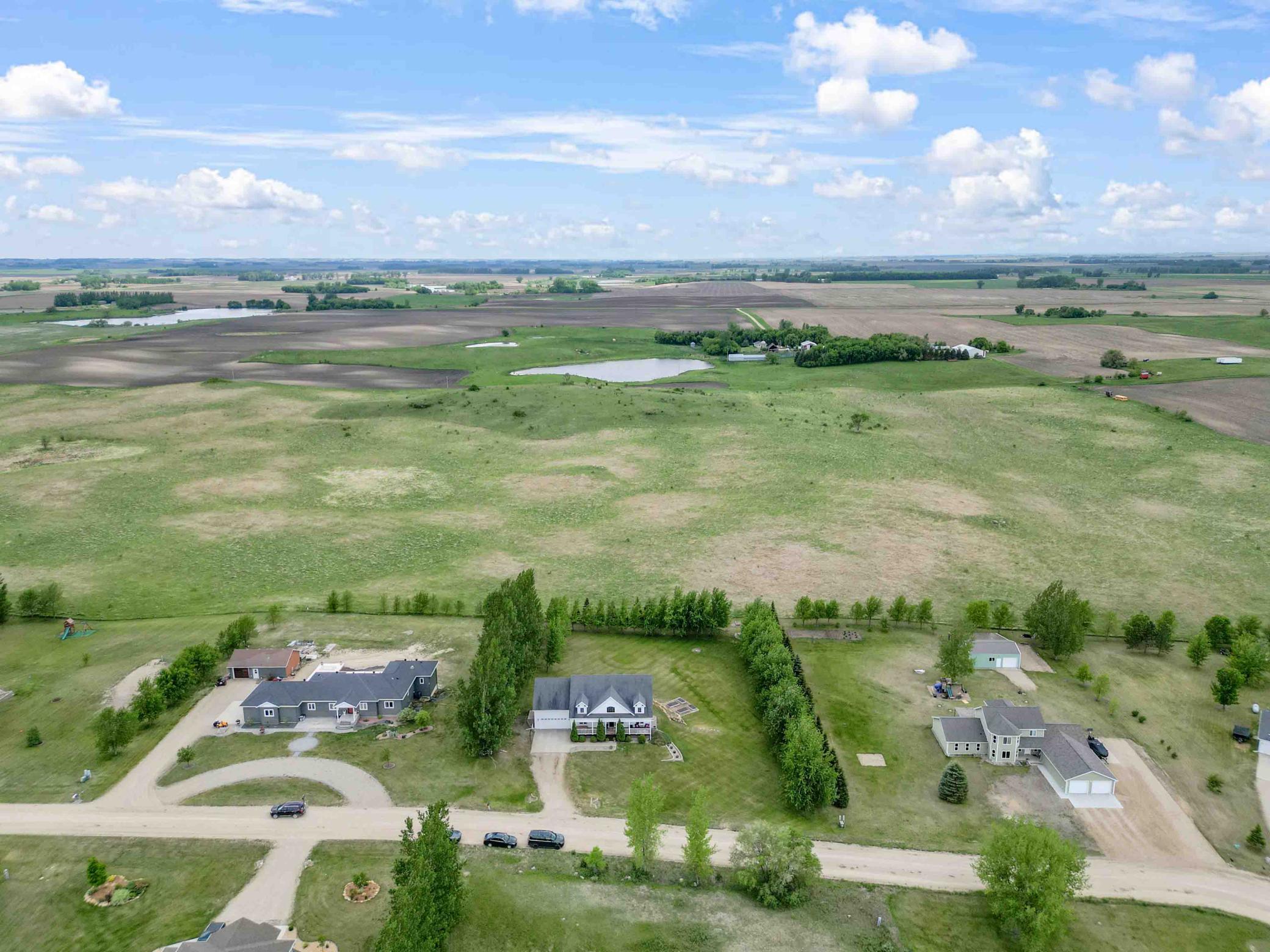 2003 single family home for sale at 21677 162nd Avenue S in Barnesville, MN — 4 bed, 4 bath (photo 14 of 67)