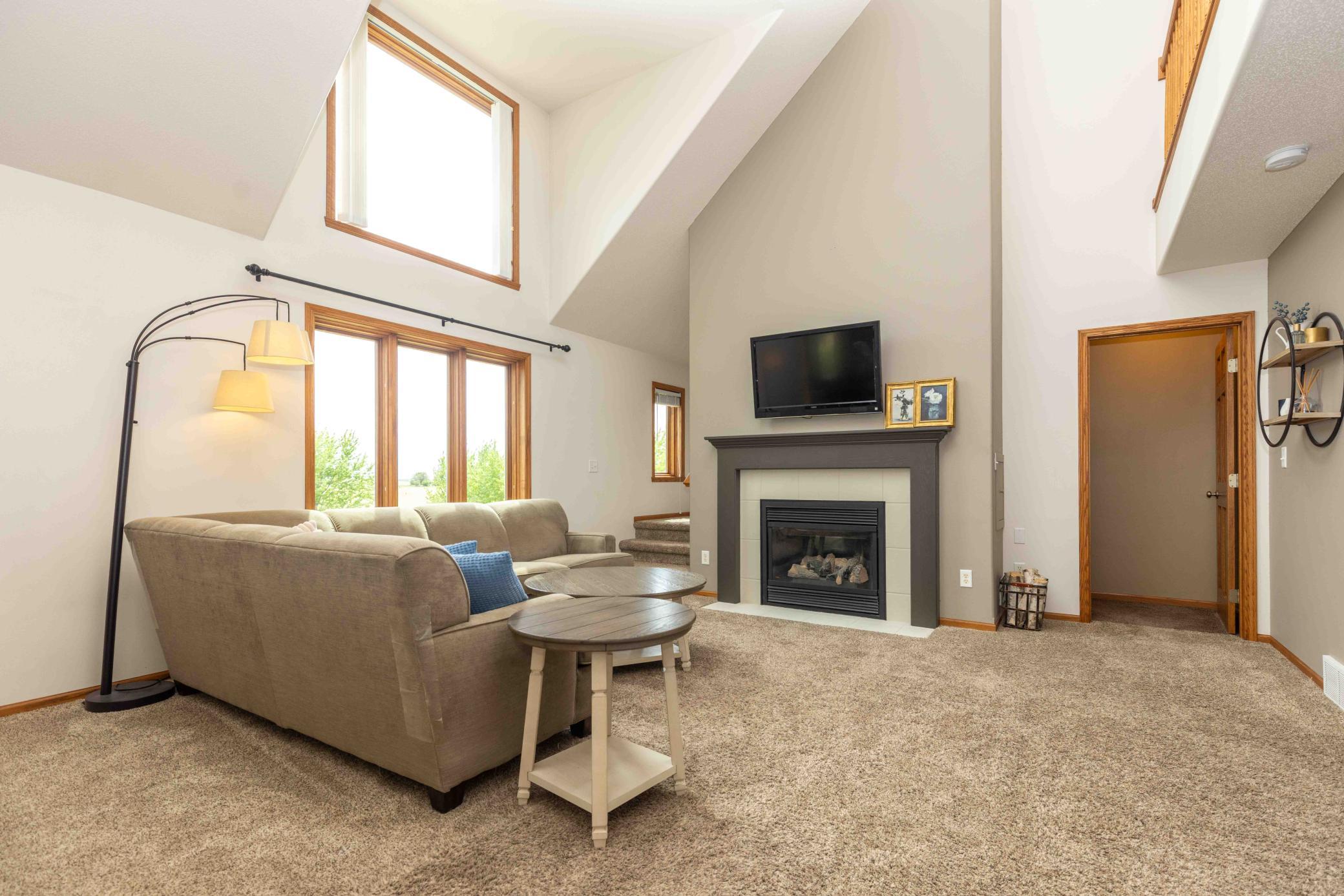 2003 single family home for sale at 21677 162nd Avenue S in Barnesville, MN — 4 bed, 4 bath (photo 25 of 67)