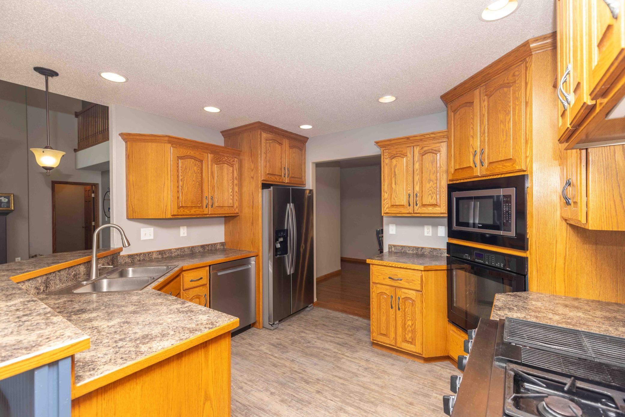 2003 single family home for sale at 21677 162nd Avenue S in Barnesville, MN — 4 bed, 4 bath (photo 28 of 67)
