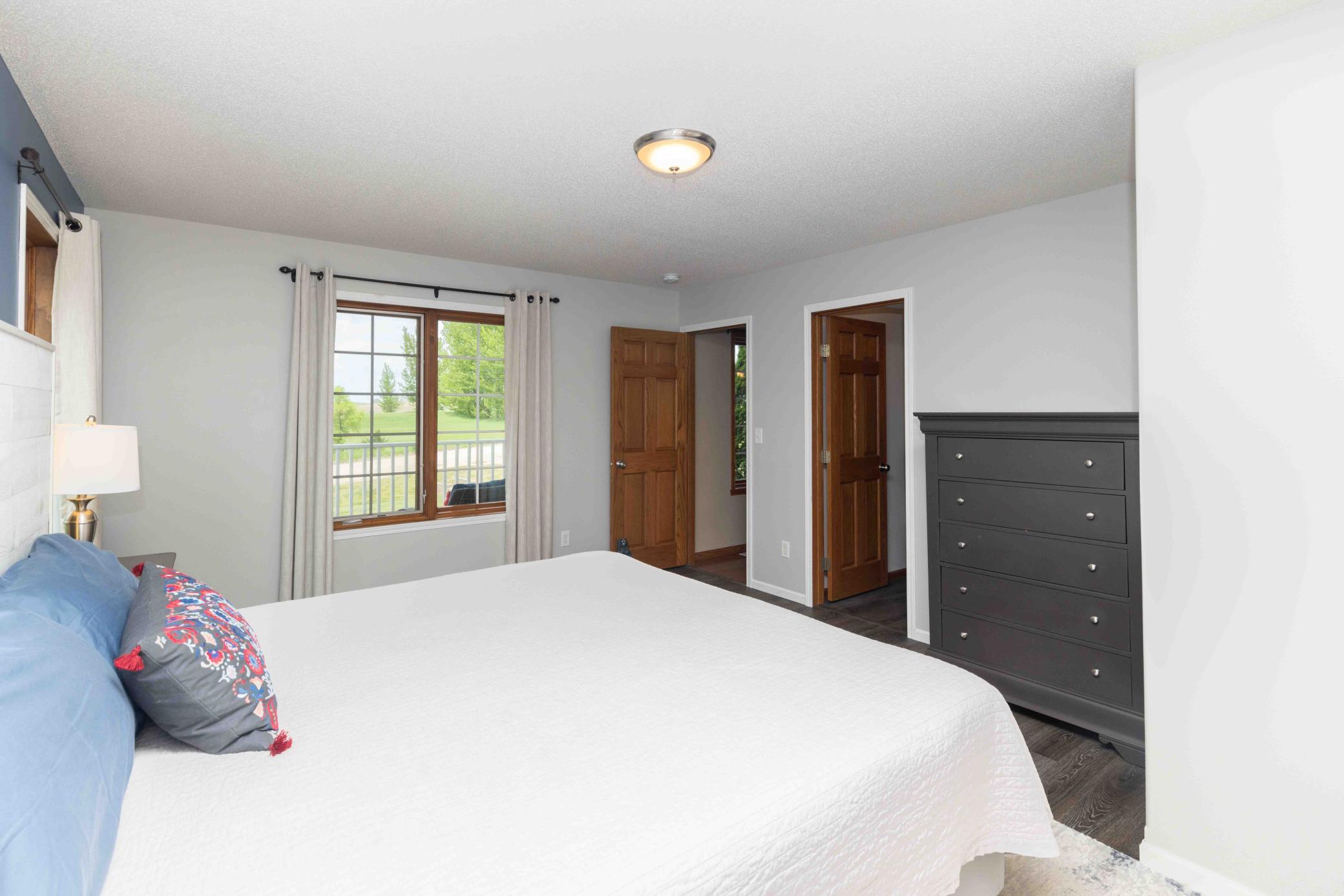 2003 single family home for sale at 21677 162nd Avenue S in Barnesville, MN — 4 bed, 4 bath (photo 38 of 67)