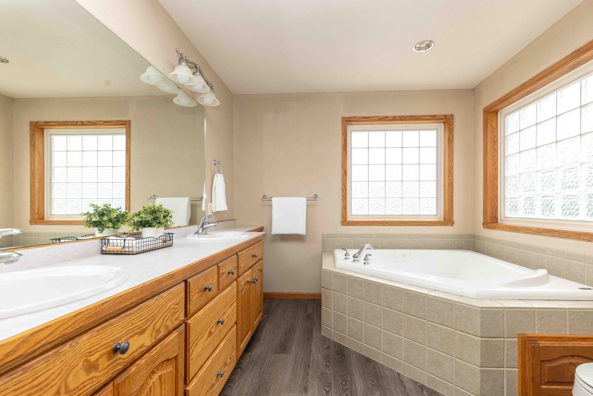 2003 single family home for sale at 21677 162nd Avenue S in Barnesville, MN — 4 bed, 4 bath (photo 43 of 67)