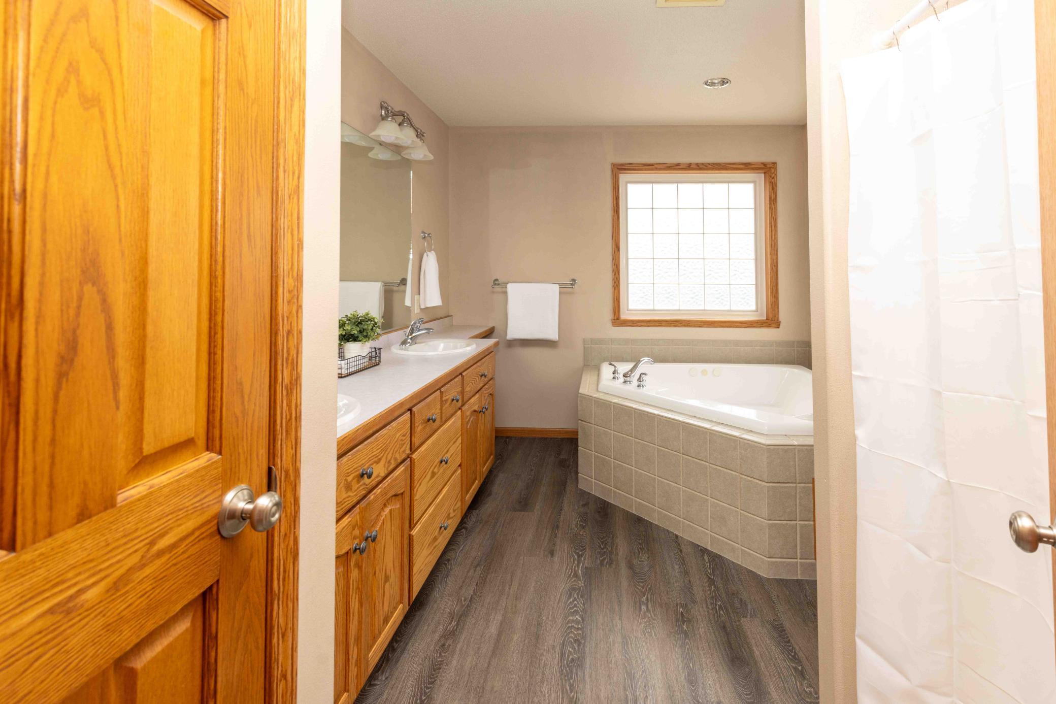 2003 single family home for sale at 21677 162nd Avenue S in Barnesville, MN — 4 bed, 4 bath (photo 44 of 67)