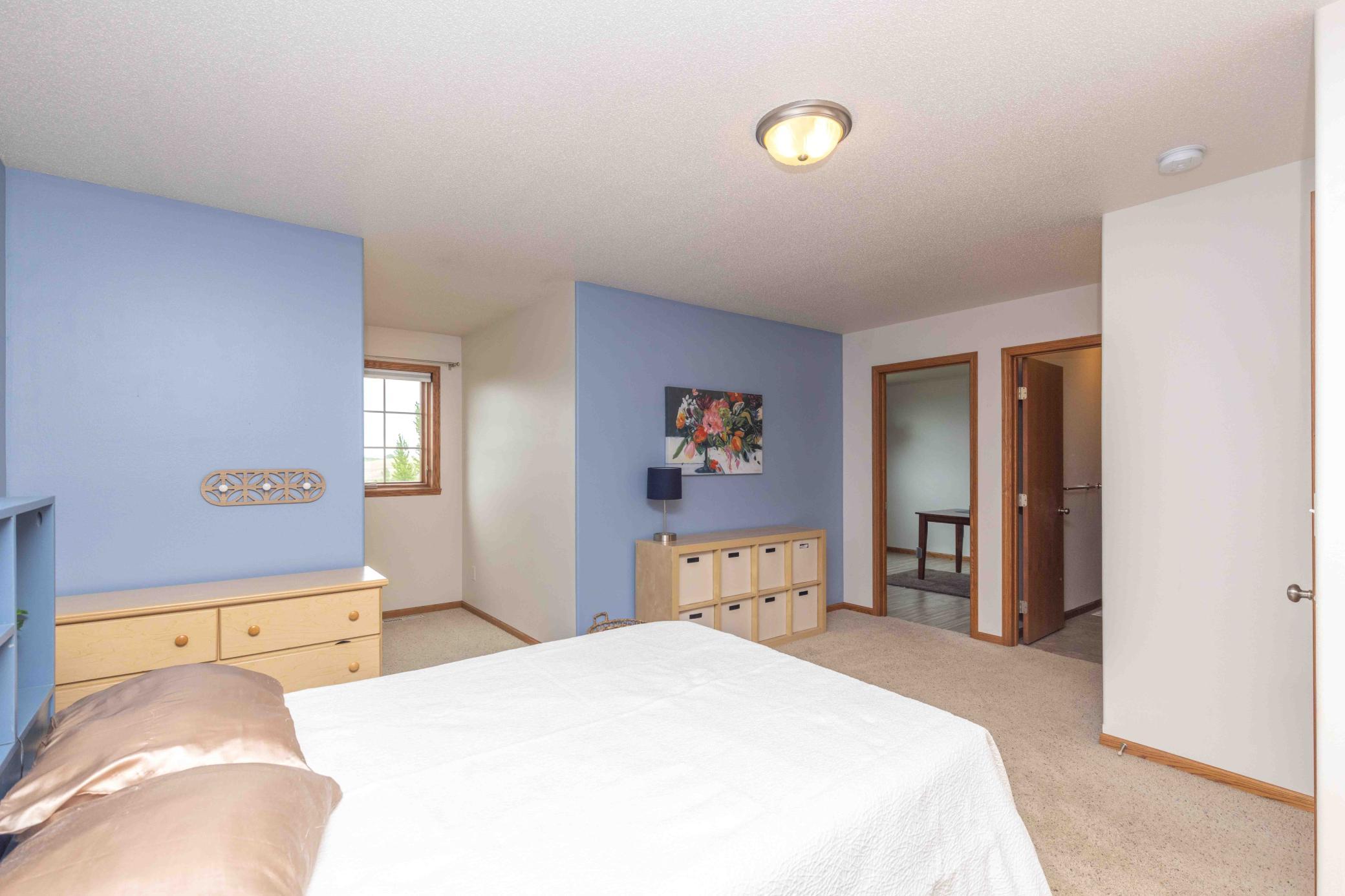 2003 single family home for sale at 21677 162nd Avenue S in Barnesville, MN — 4 bed, 4 bath (photo 49 of 67)