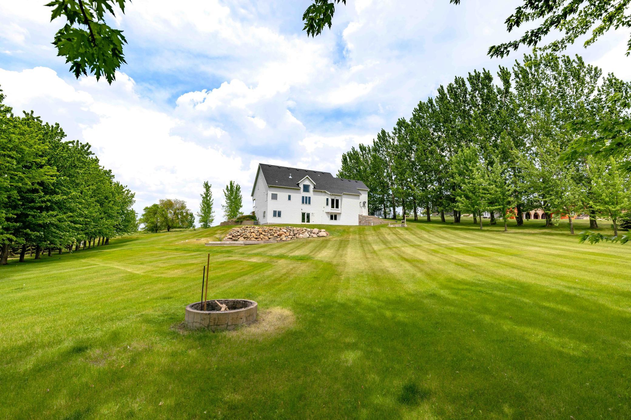 2003 single family home for sale at 21677 162nd Avenue S in Barnesville, MN — 4 bed, 4 bath (photo 9 of 67)