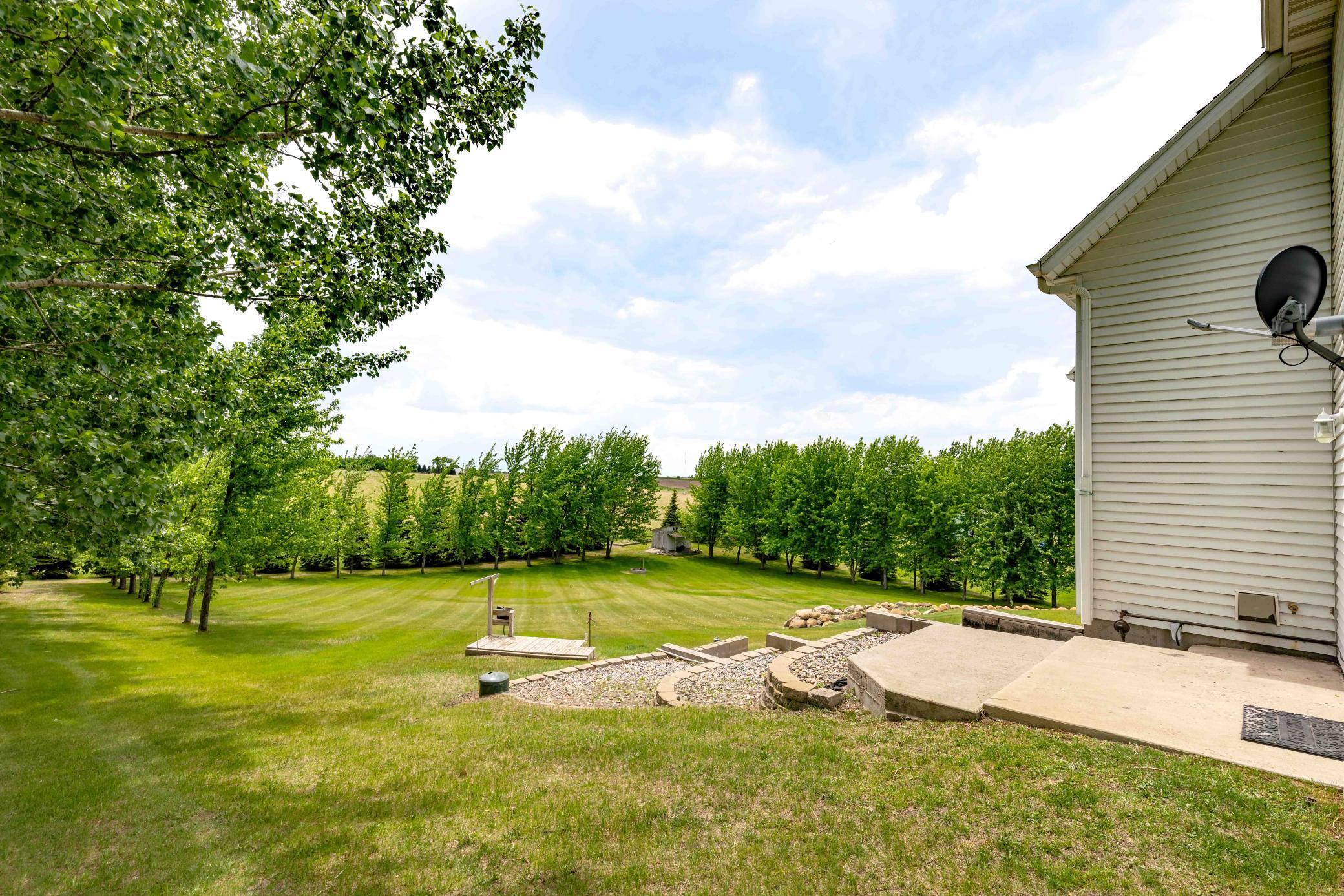 2003 single family home for sale at 21677 162nd Avenue S in Barnesville, MN — 4 bed, 4 bath (photo 10 of 67)