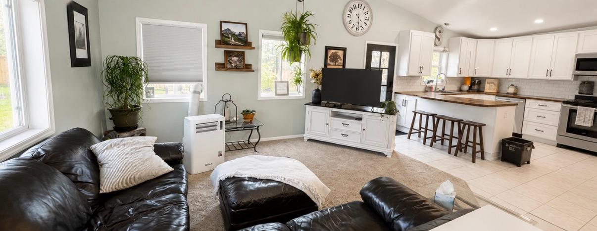 2005 single family home for sale at 202 Ash Street in Bigfork, MN — 3 bed, 1 bath (photo 6 of 7)