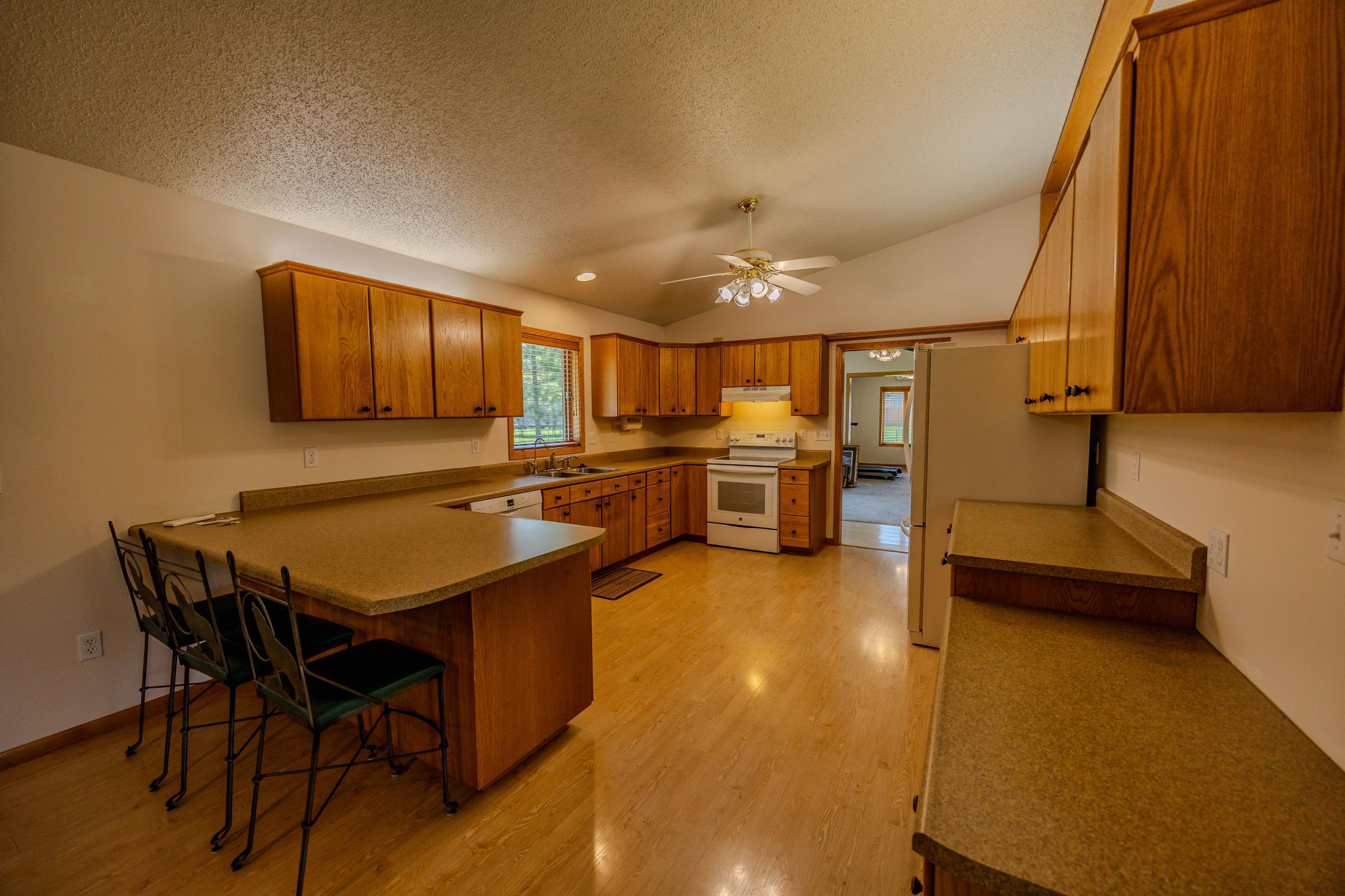 1997 single family home for sale at 706 Forest View Avenue in Park Rapids, MN — 3 bed, 2 bath (photo 21 of 27)