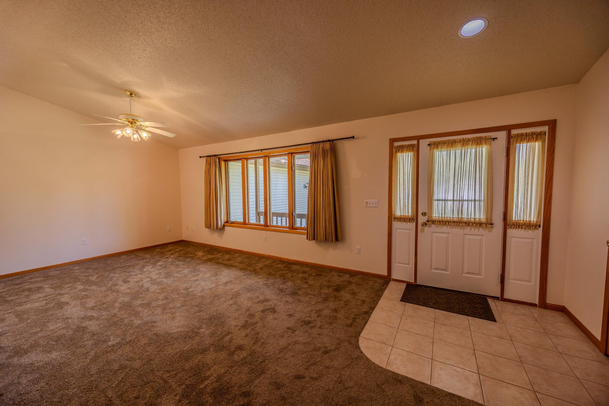 1997 single family home for sale at 706 Forest View Avenue in Park Rapids, MN — 3 bed, 2 bath (photo 6 of 27)