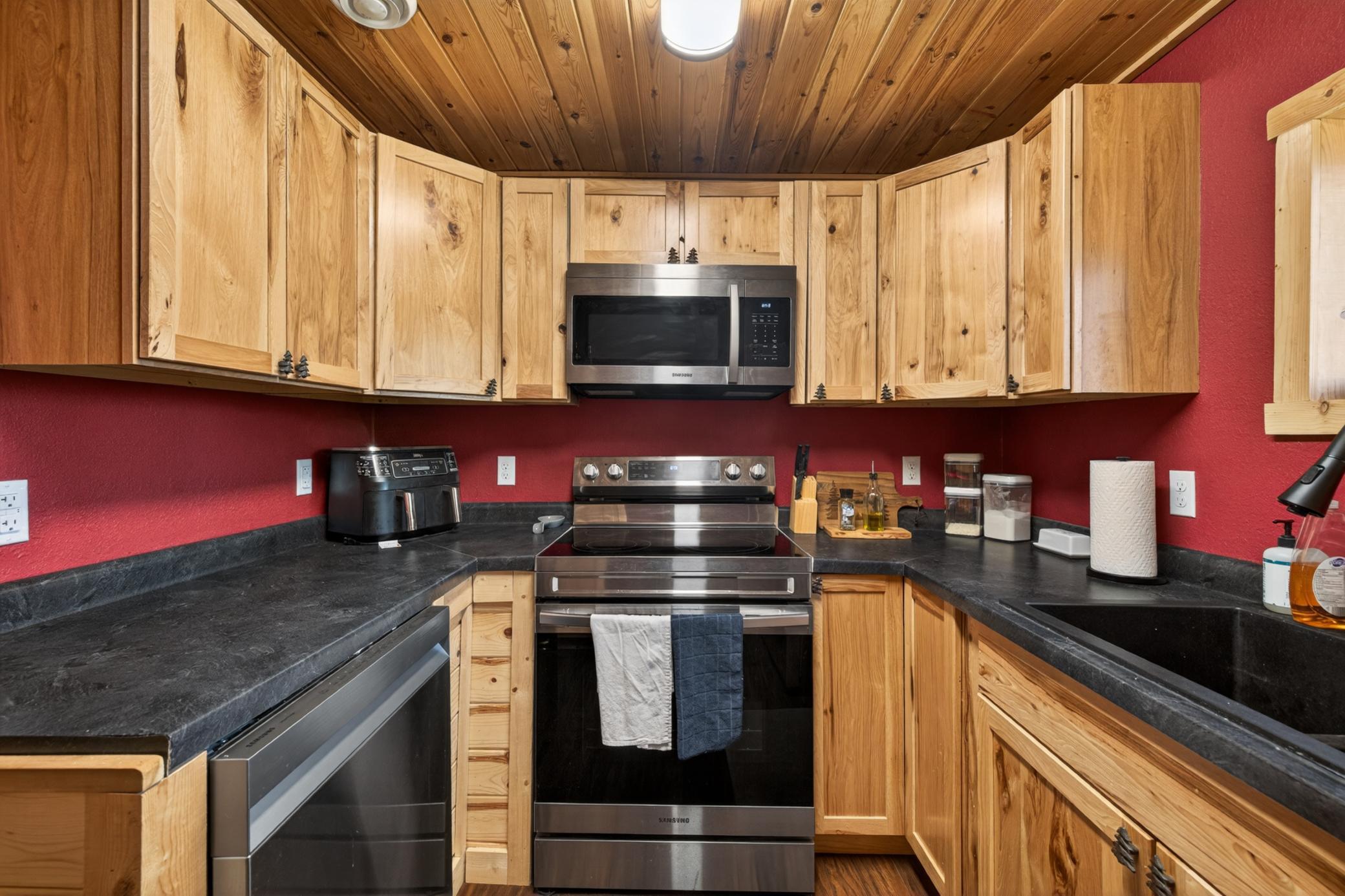 2021 single family home for sale at 29297 Gateway Lane in Akeley, MN — 2 bed, 2 bath (photo 8 of 32)