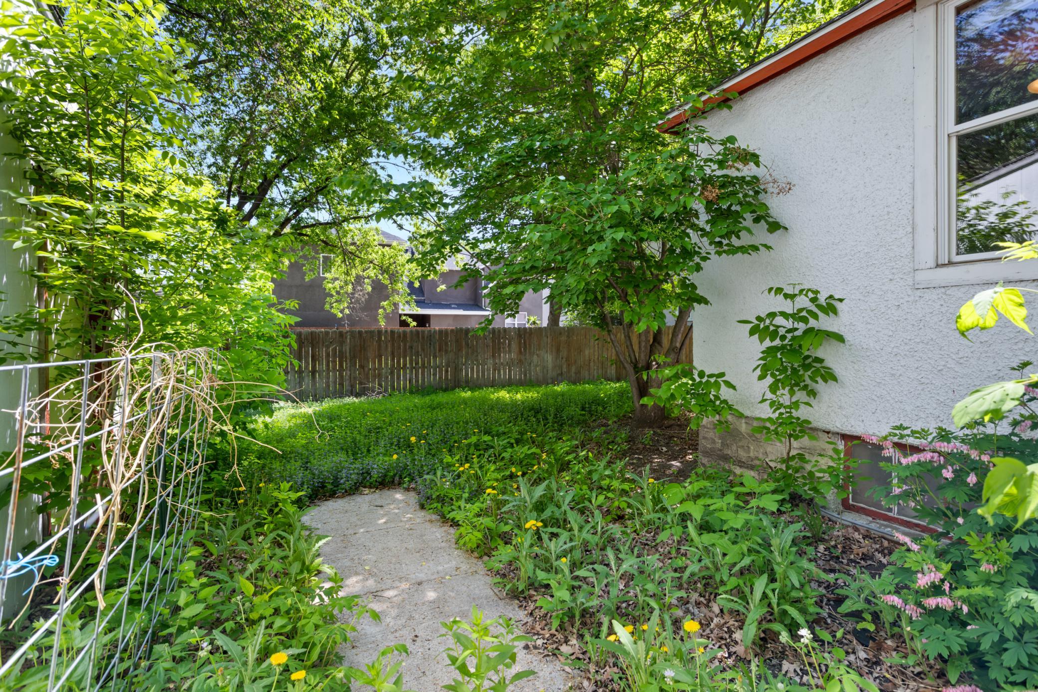335 9th Avenue S, Fargo ND 58103 - Photo 39 of 49
