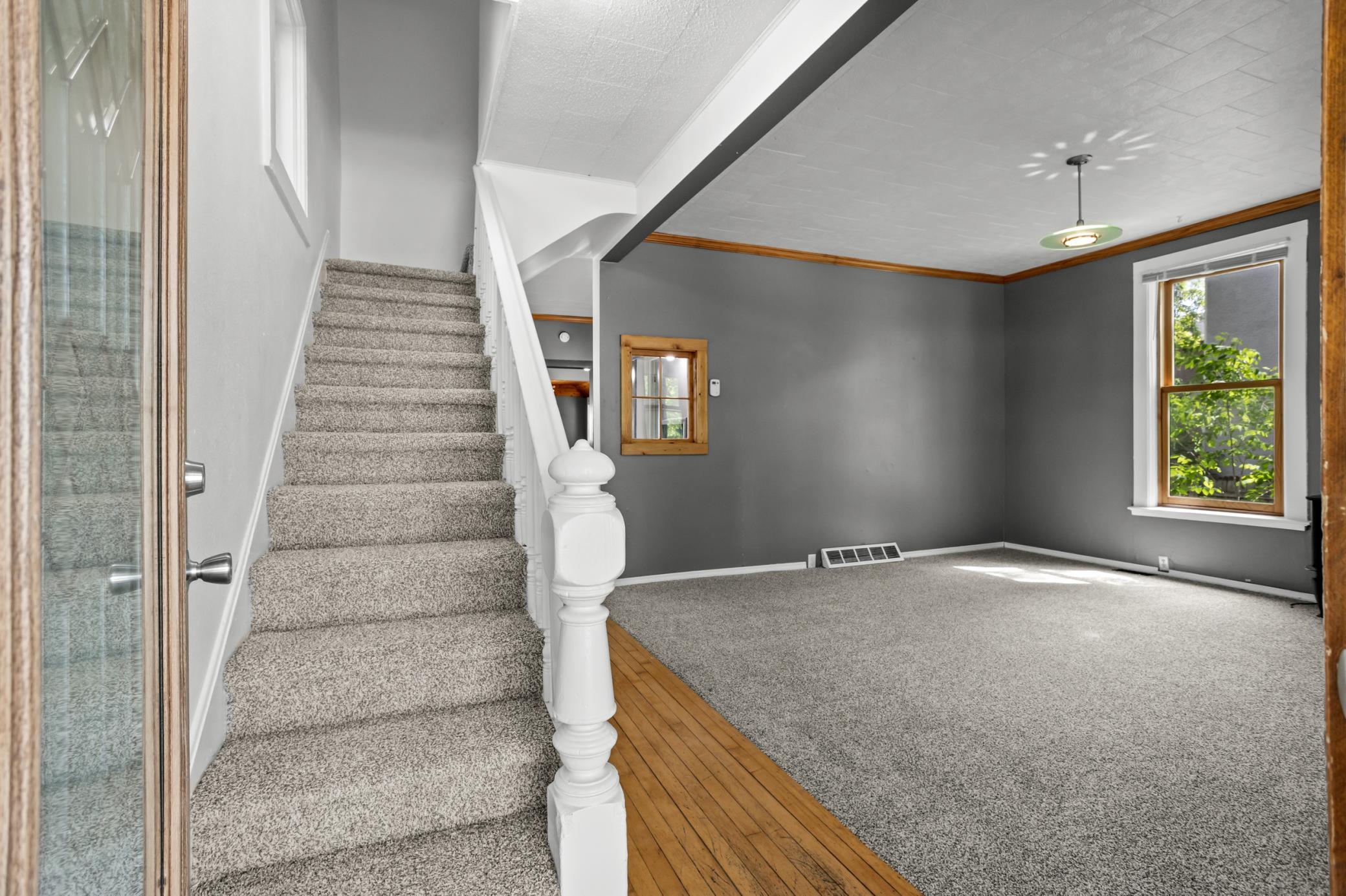 335 9th Avenue S, Fargo ND 58103 - Photo 6 of 49