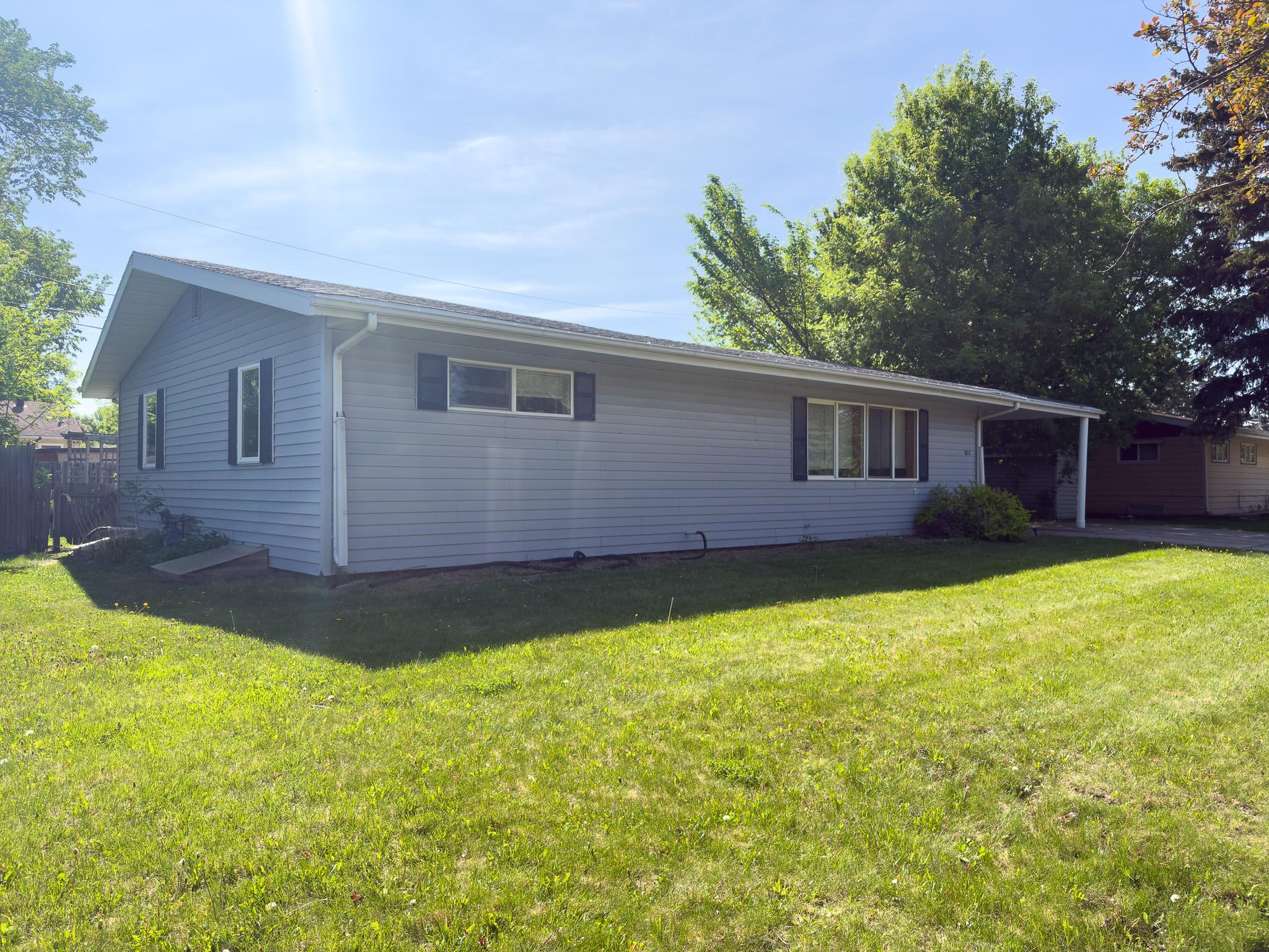 1812 4th Street S, Moorhead MN 56560 - Photo 4 of 28