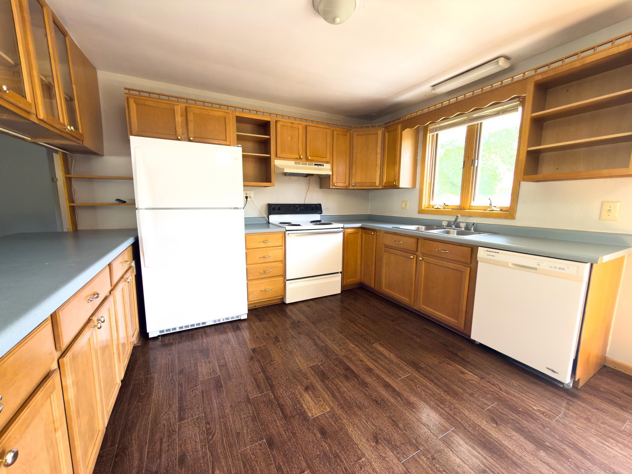1812 4th Street S, Moorhead MN 56560 - Photo 9 of 28