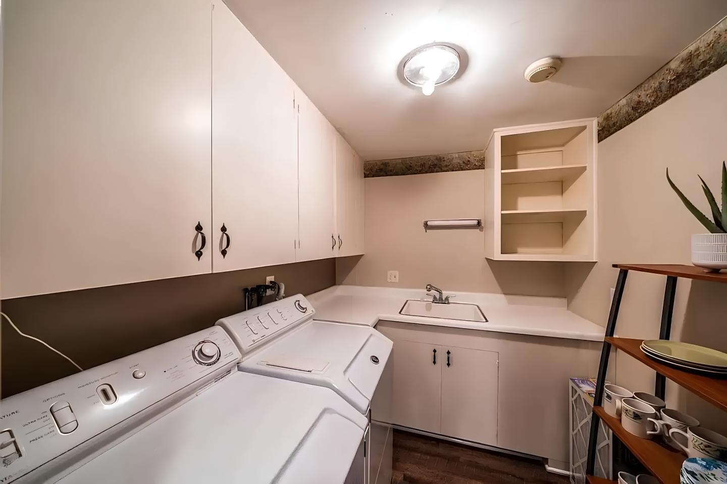 1965 townhouse for sale at 1108 W Lake Drive in Detroit Lakes, MN — 3 bed, 2 bath (photo 15 of 20)