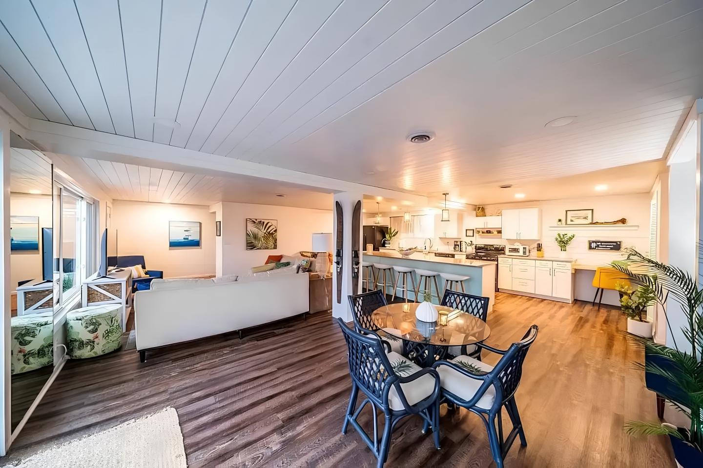 1965 townhouse for sale at 1108 W Lake Drive in Detroit Lakes, MN — 3 bed, 2 bath (photo 8 of 20)
