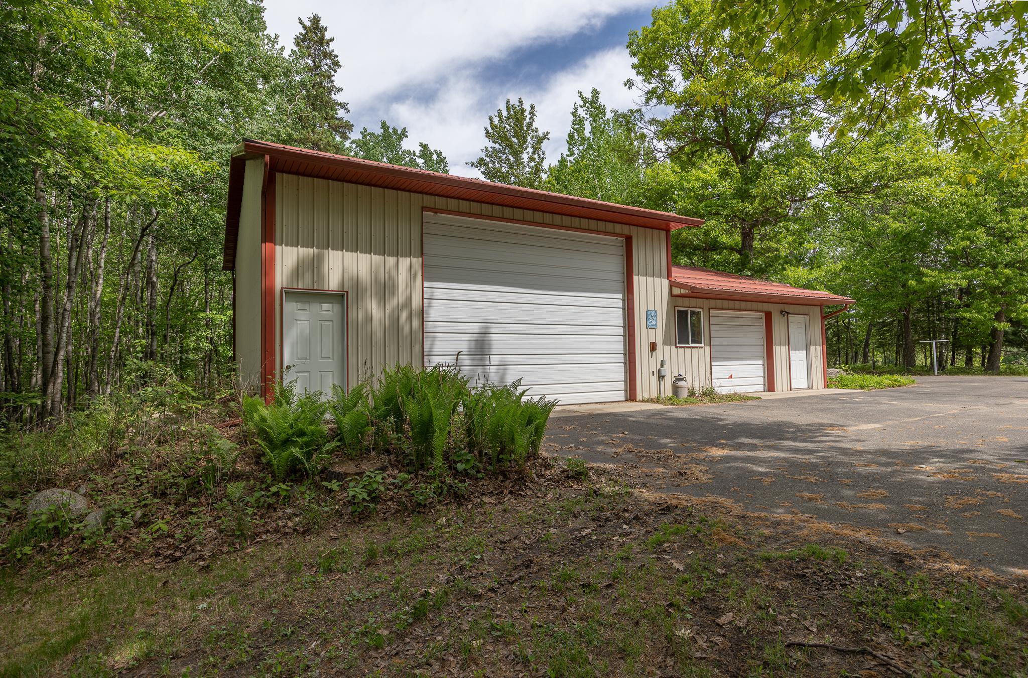 2004 single family home for sale at 3677 County 54 NE in Longville, MN — 3 bed, 4 bath (photo 2 of 66)