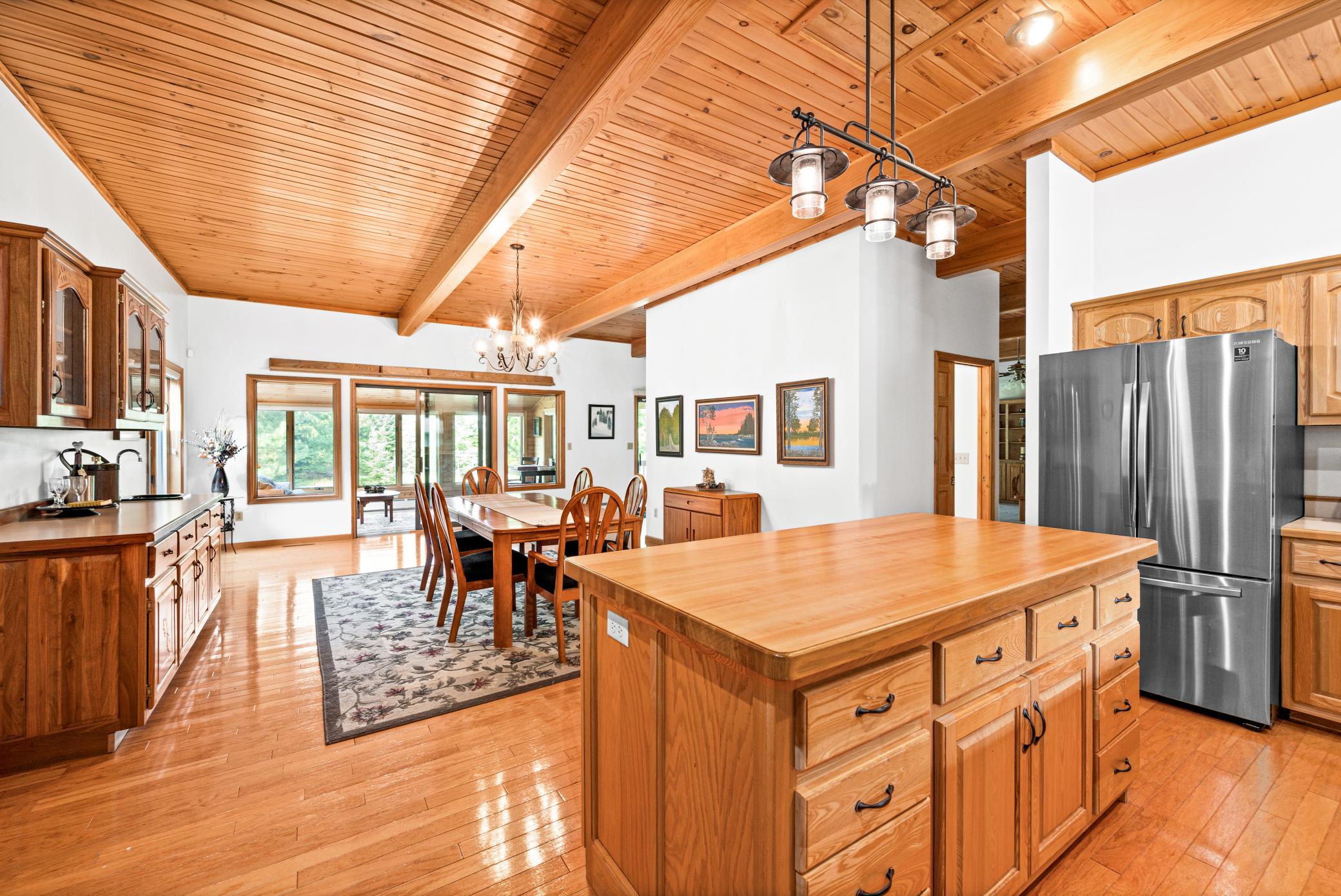1994 single family home for sale at 51301 Pine Point Road in Bigfork, MN — 3 bed, 3 bath (photo 18 of 63)