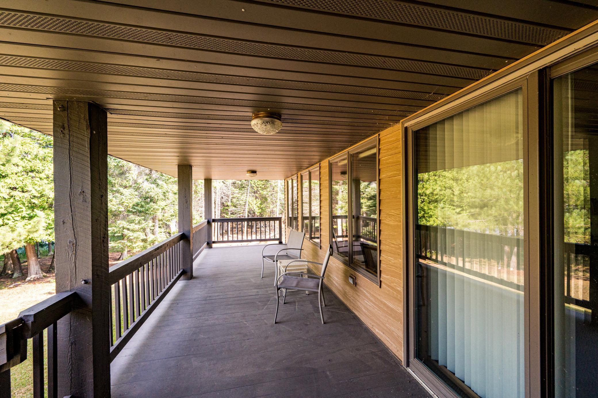 1994 single family home for sale at 51301 Pine Point Road in Bigfork, MN — 3 bed, 3 bath (photo 3 of 63)