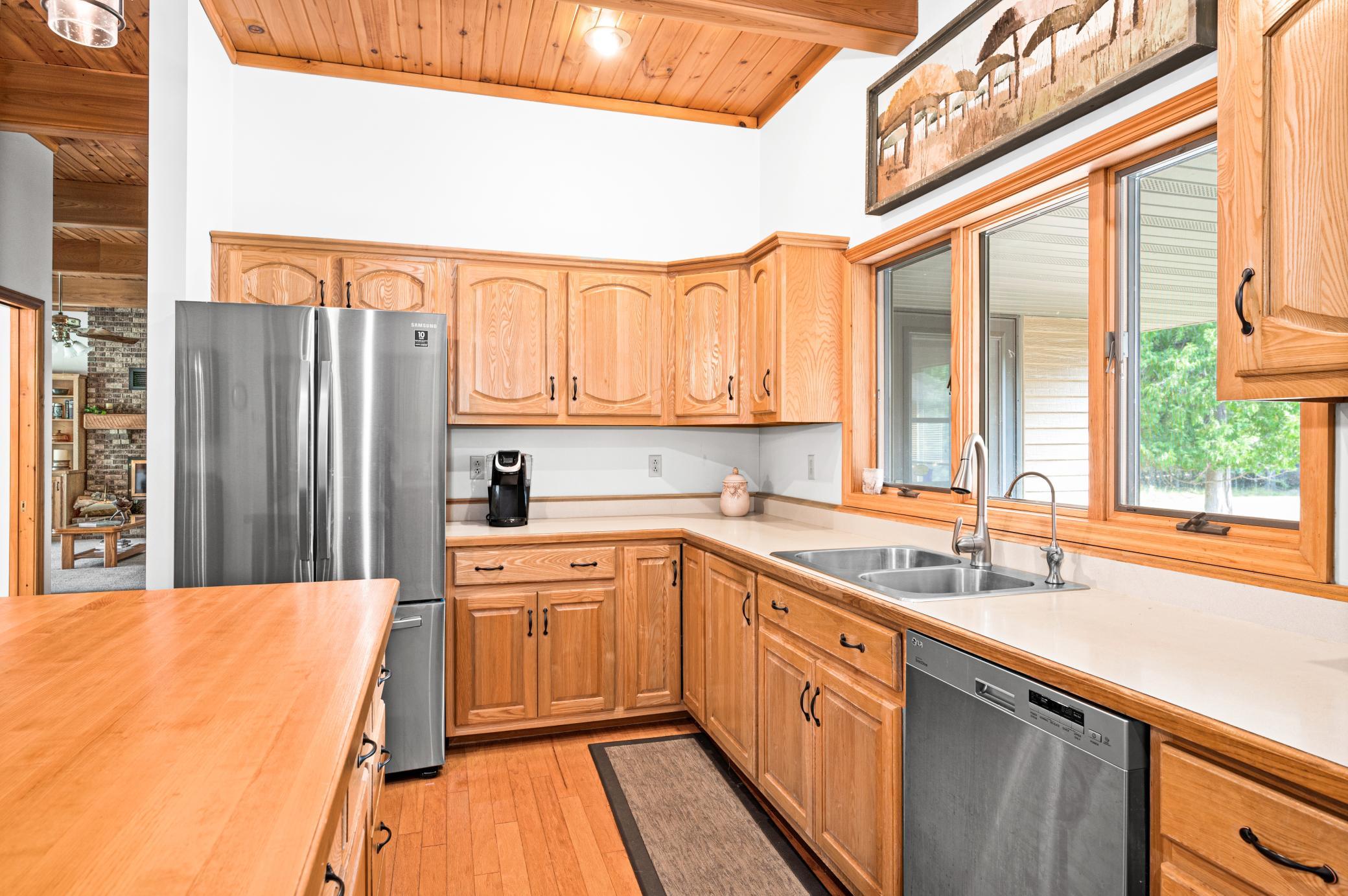 1994 single family home for sale at 51301 Pine Point Road in Bigfork, MN — 3 bed, 3 bath (photo 21 of 63)