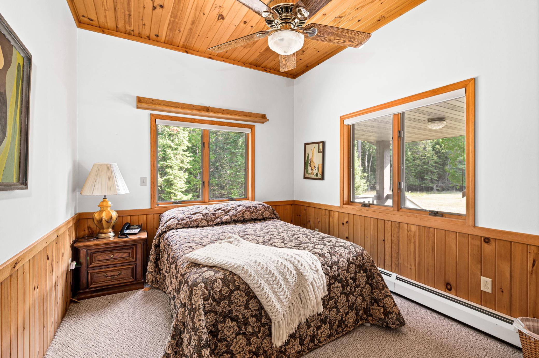 1994 single family home for sale at 51301 Pine Point Road in Bigfork, MN — 3 bed, 3 bath (photo 28 of 63)