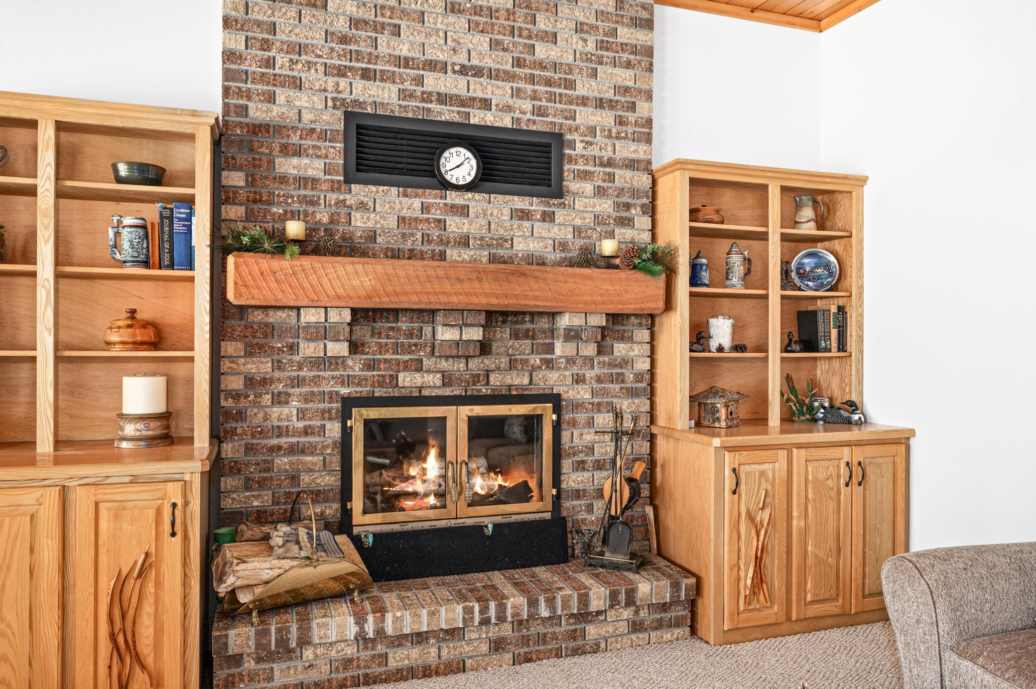 1994 single family home for sale at 51301 Pine Point Road in Bigfork, MN — 3 bed, 3 bath (photo 10 of 63)