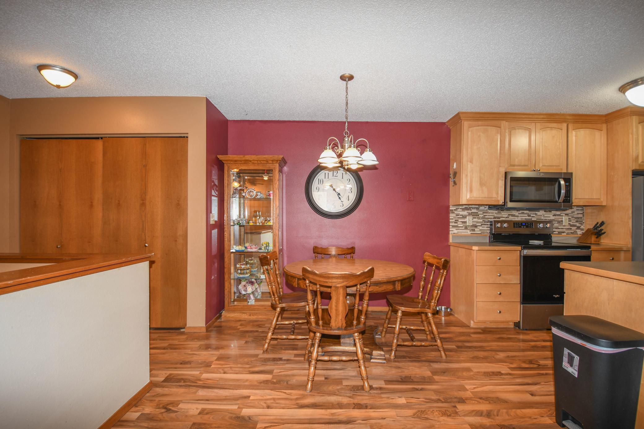 1513 28th Avenue S, Fargo ND 58103 - Photo 6 of 31