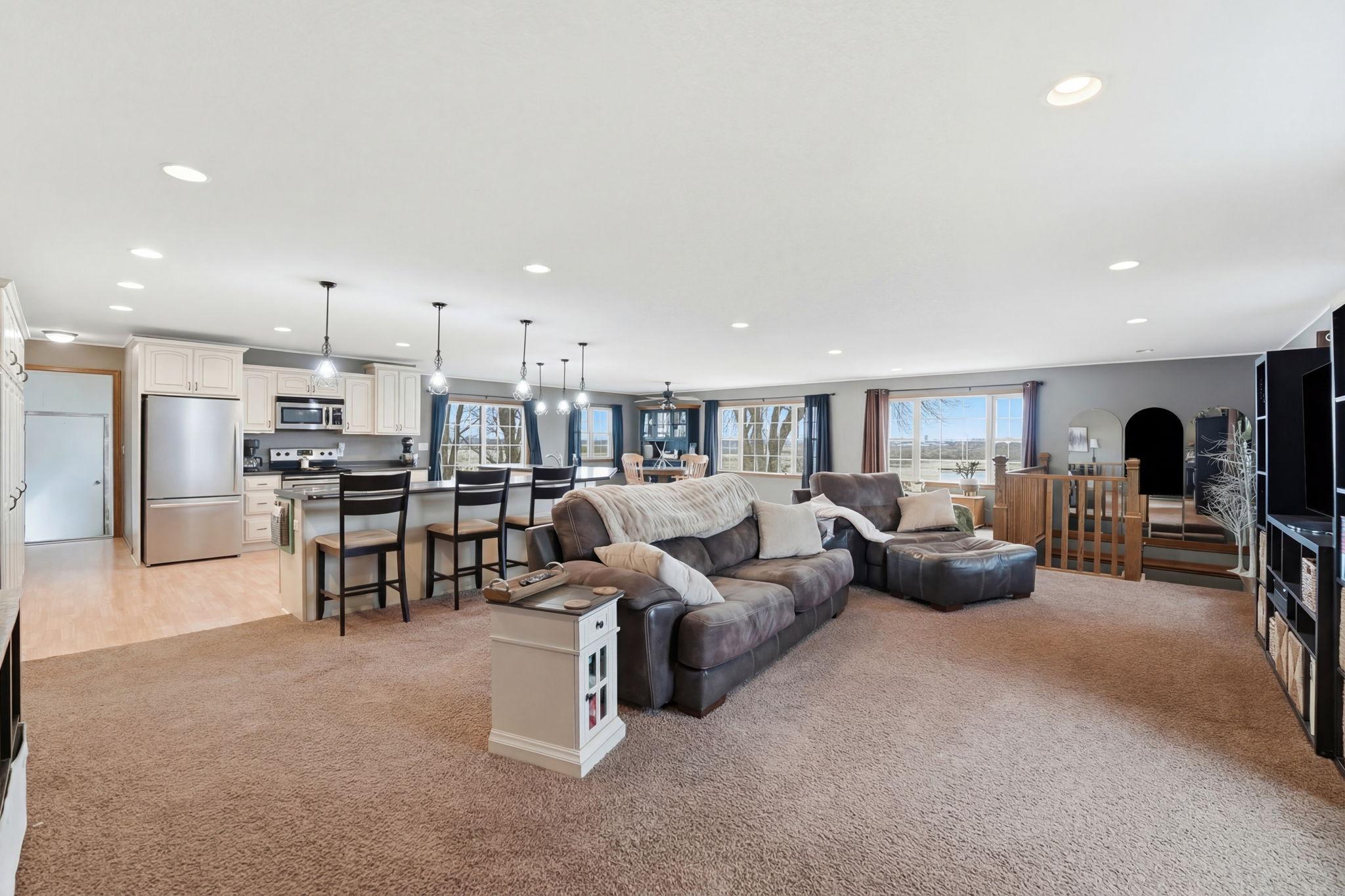 1980 single family home for sale at 15682 150th Street in Osakis, MN — 2 bed, 2 bath (photo 7 of 32)