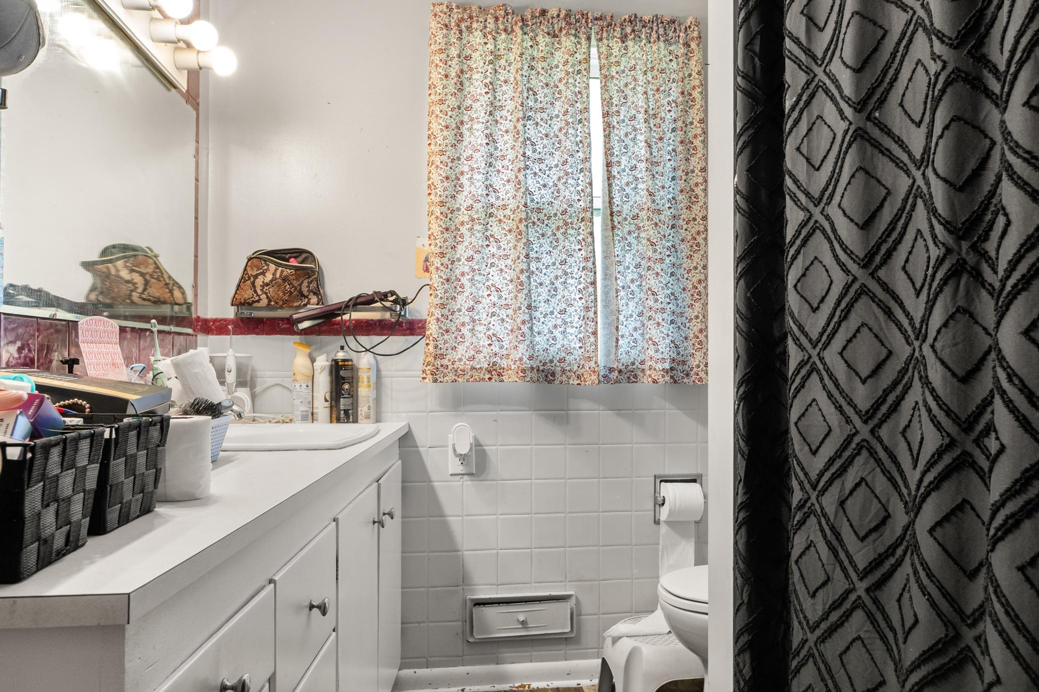 1955 single family home for sale at 1009 8th Street in Portland, ND — 3 bed, 2 bath (photo 6 of 10)